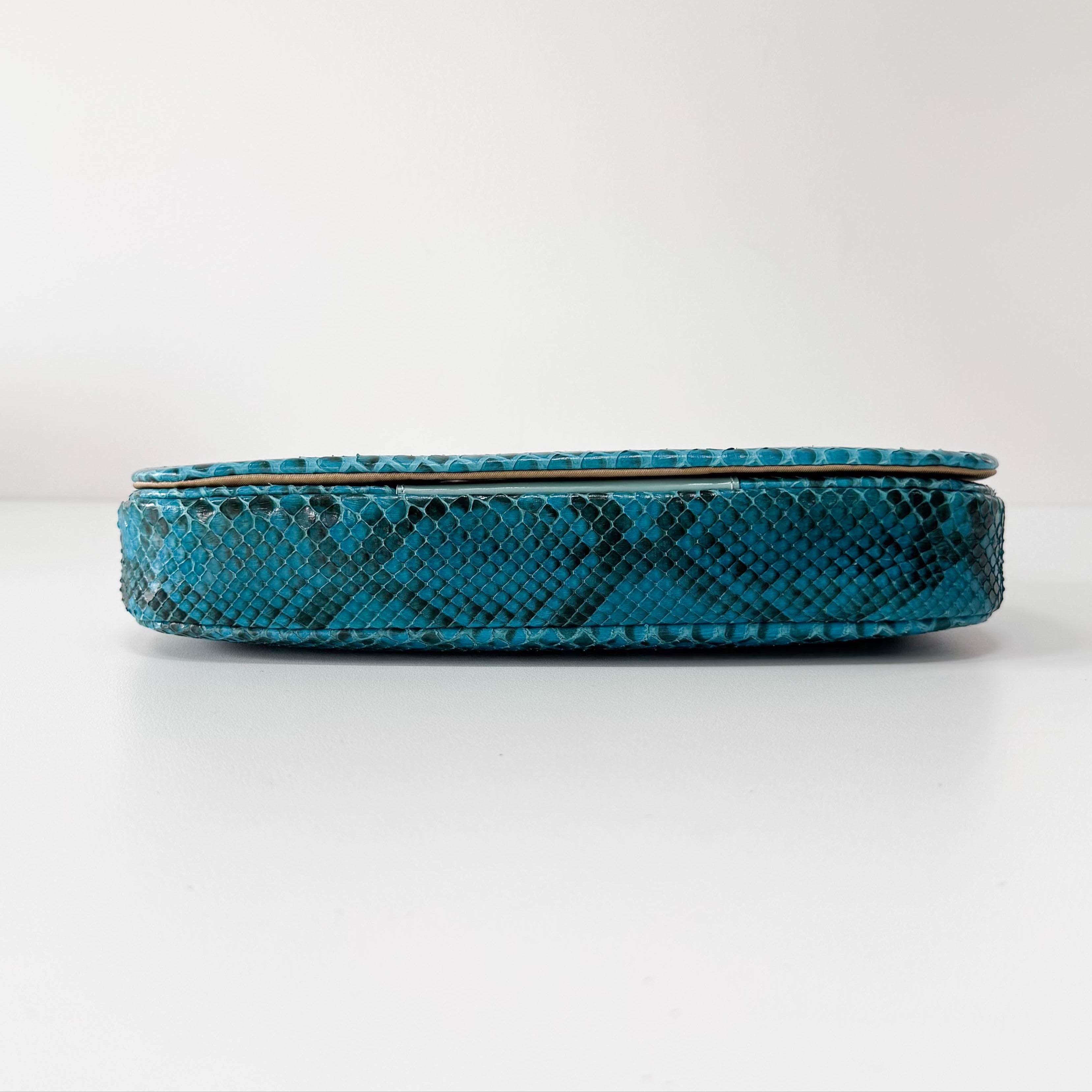 Malice Pearl Blue Leather Shouder Bag