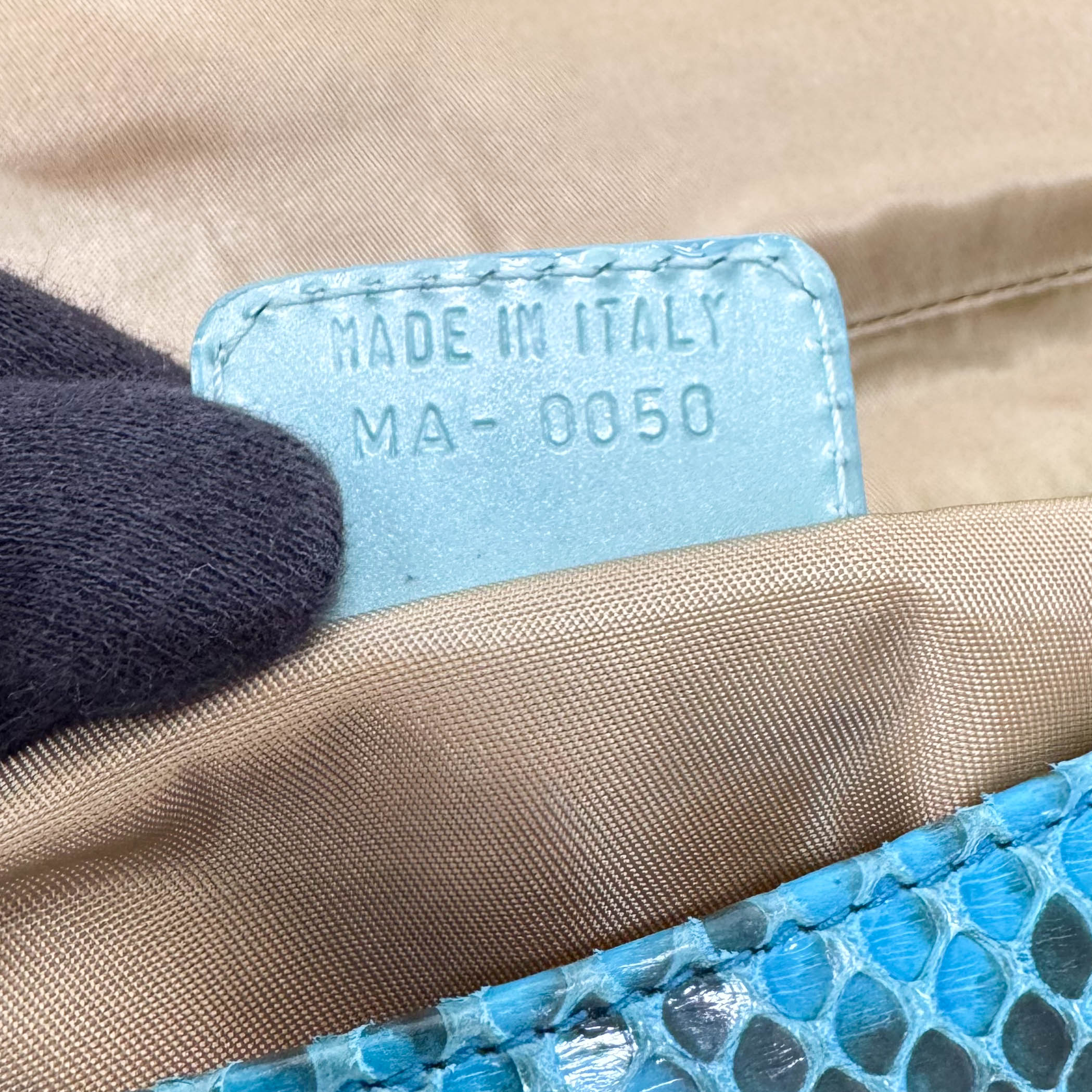 Malice Pearl Blue Leather Shouder Bag