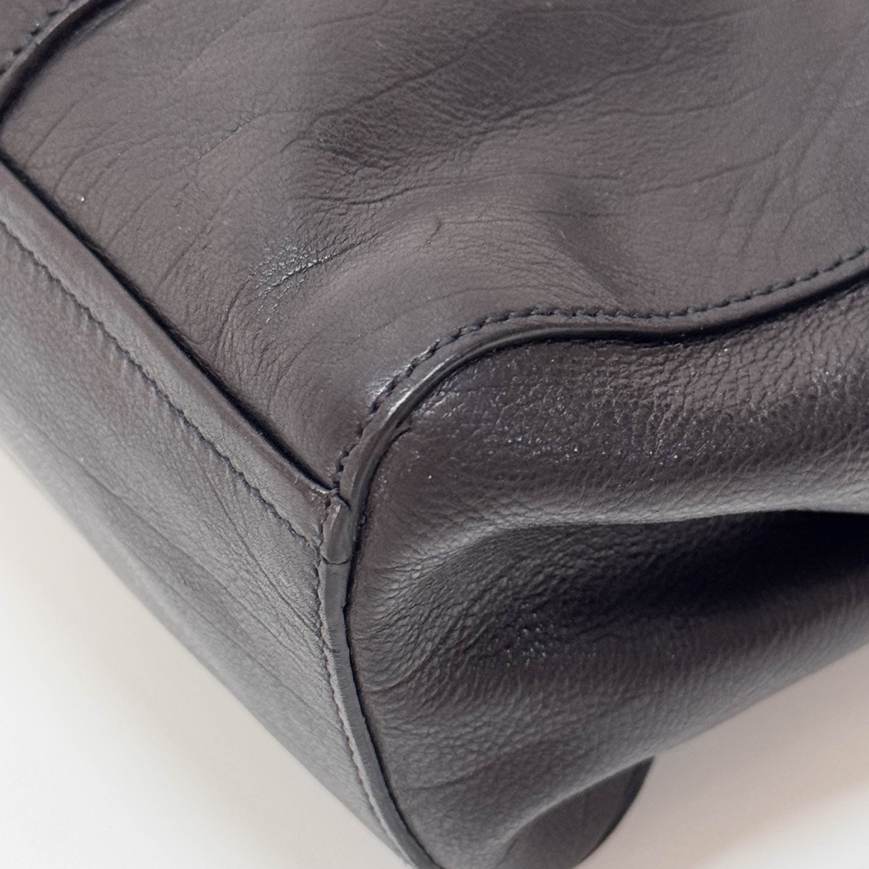 Vitello Black Calfskin Leather Shoulder Bag