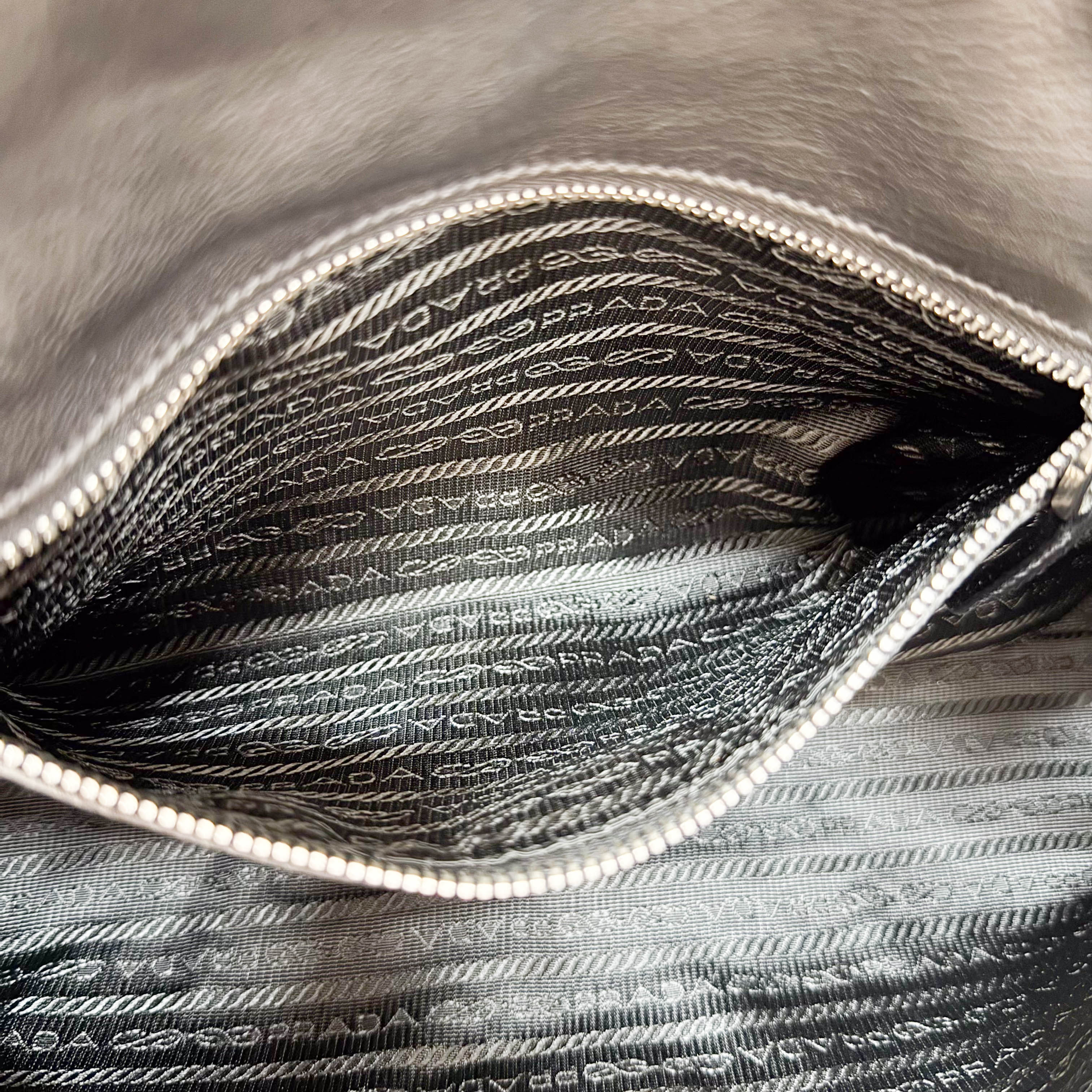 Vitello Black Calfskin Leather Shoulder Bag