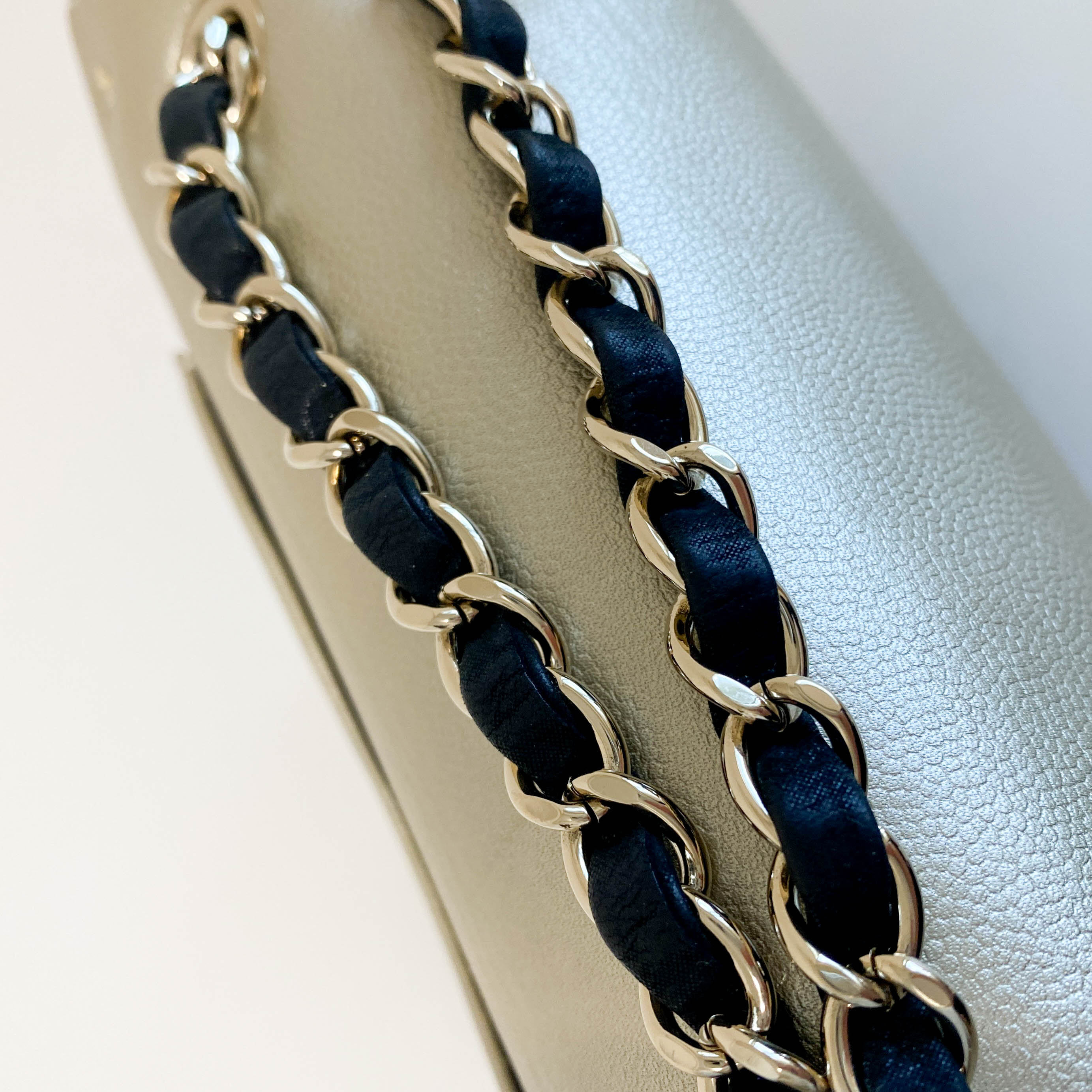 Timeless Classic Flap 25 Gold Calf and Black Leather Chain Shoulder Bag