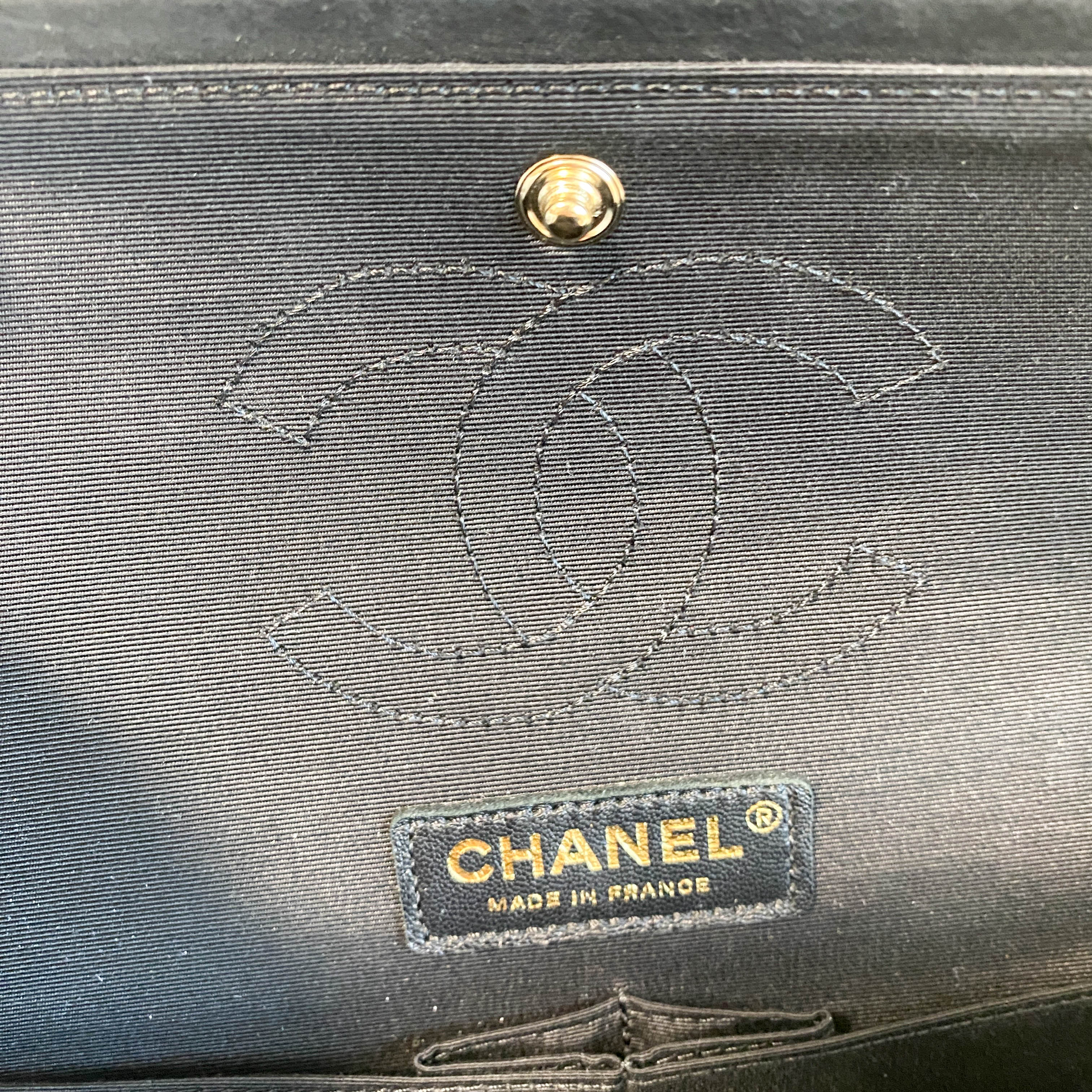 Timeless Classic Flap 25 Gold Calf and Black Leather Chain Shoulder Bag