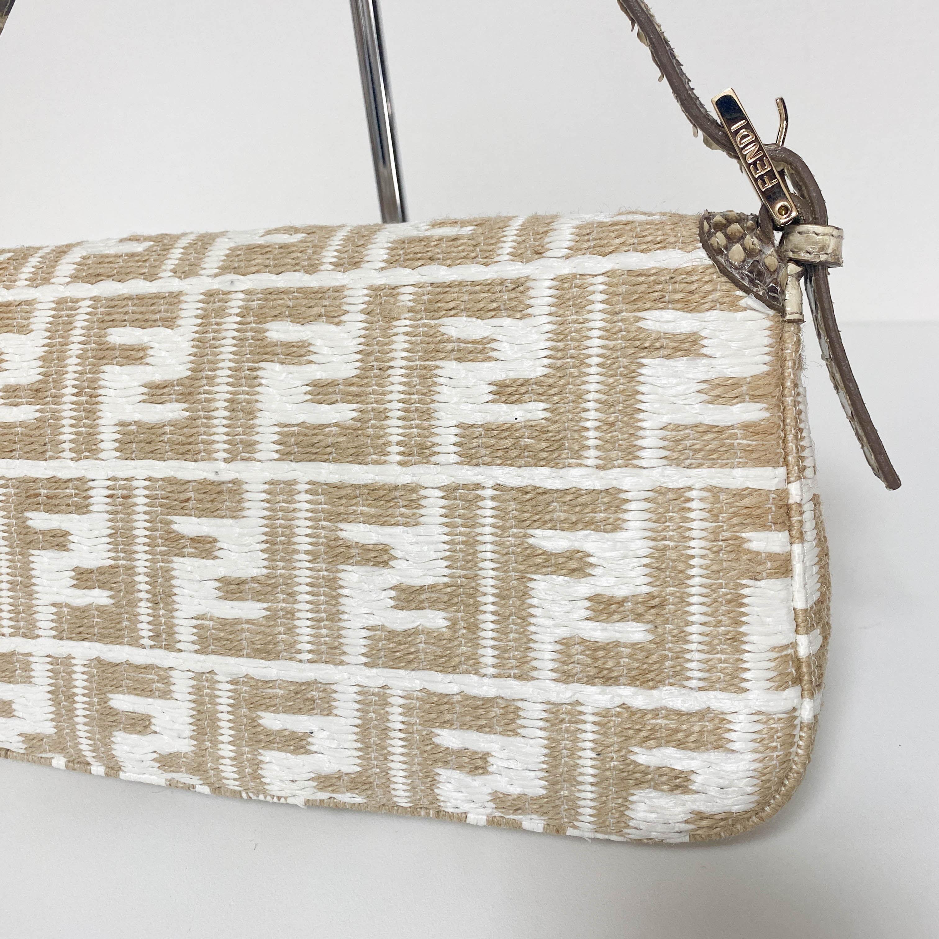 Baguette FF White Beige Raffia / Python Belt Shouler Bag