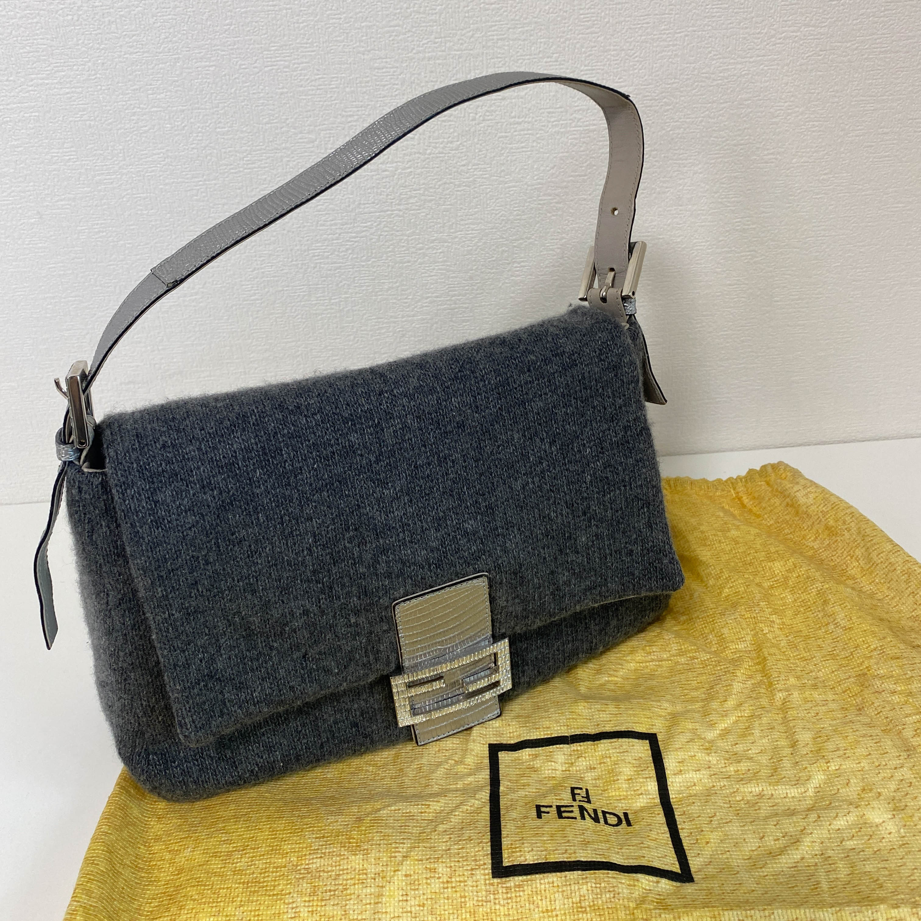 Mamma Baguette Grey Cashmere Shoulder Bag