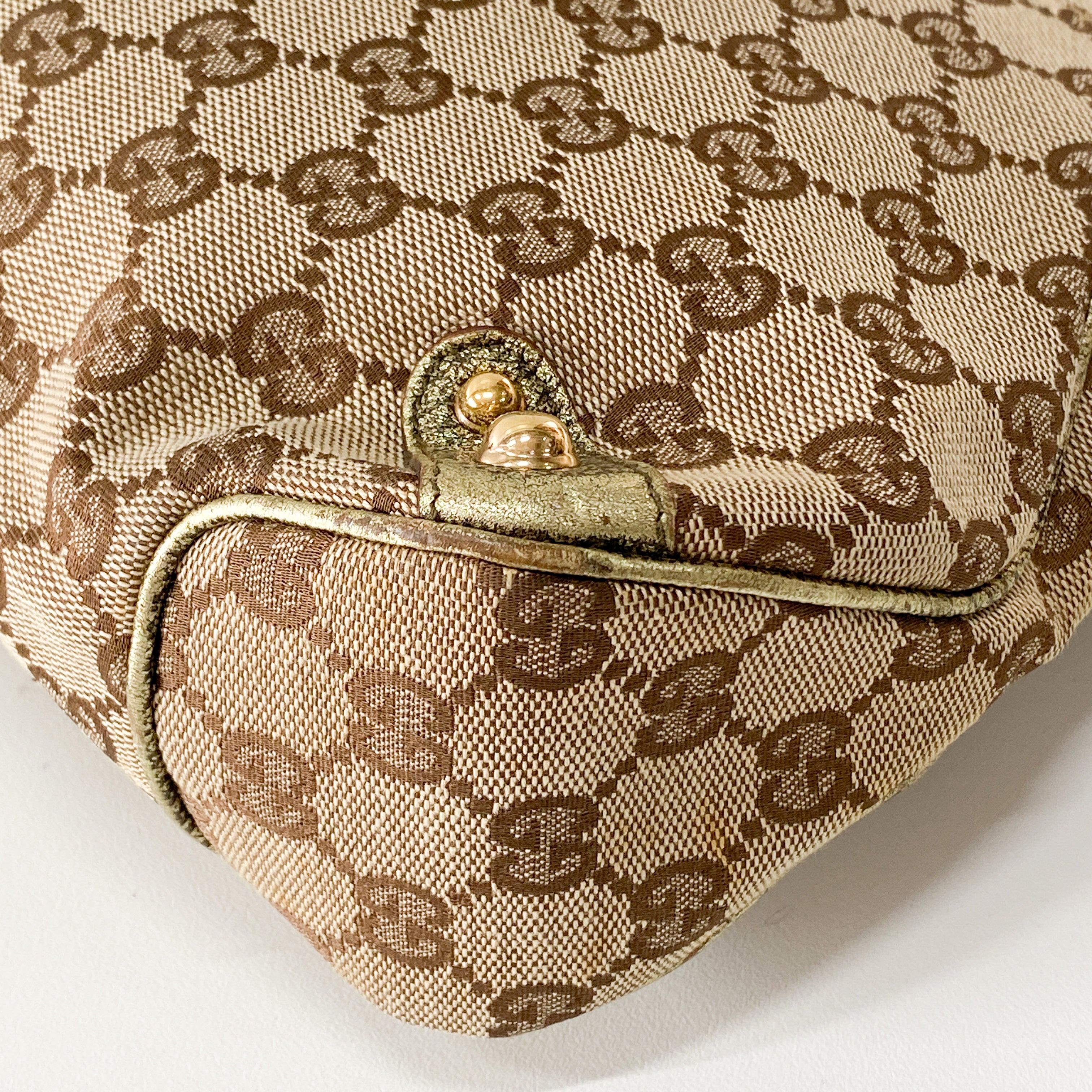 GG Canvas Brown Shoulder Bag