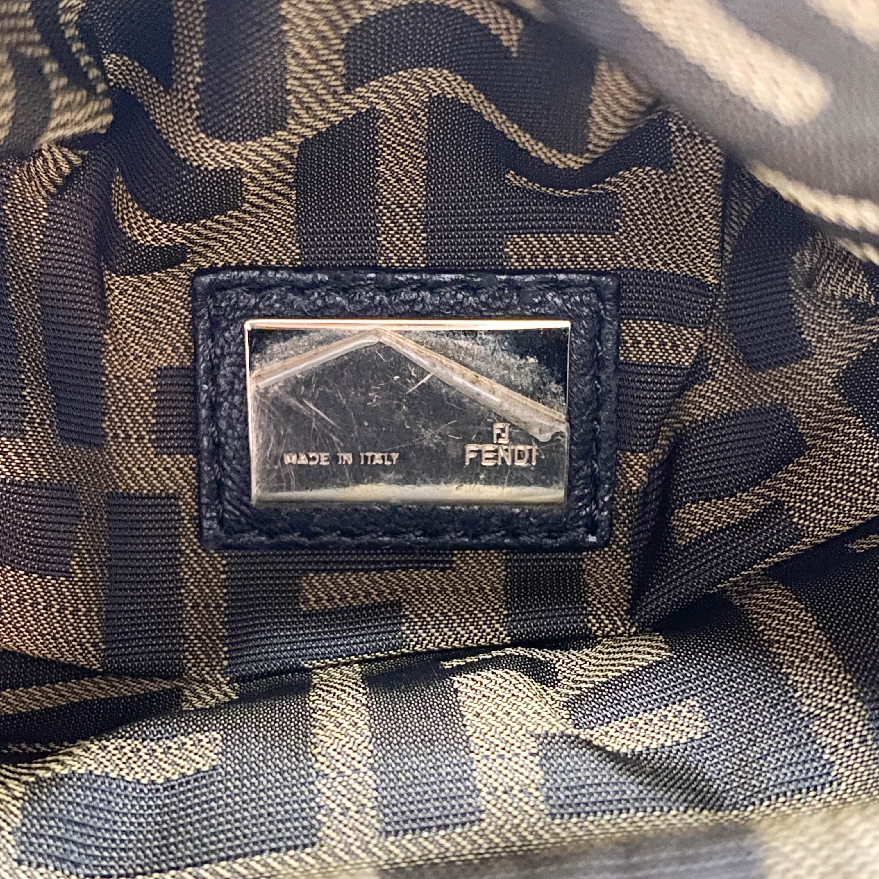 Spy Black Leather Bag