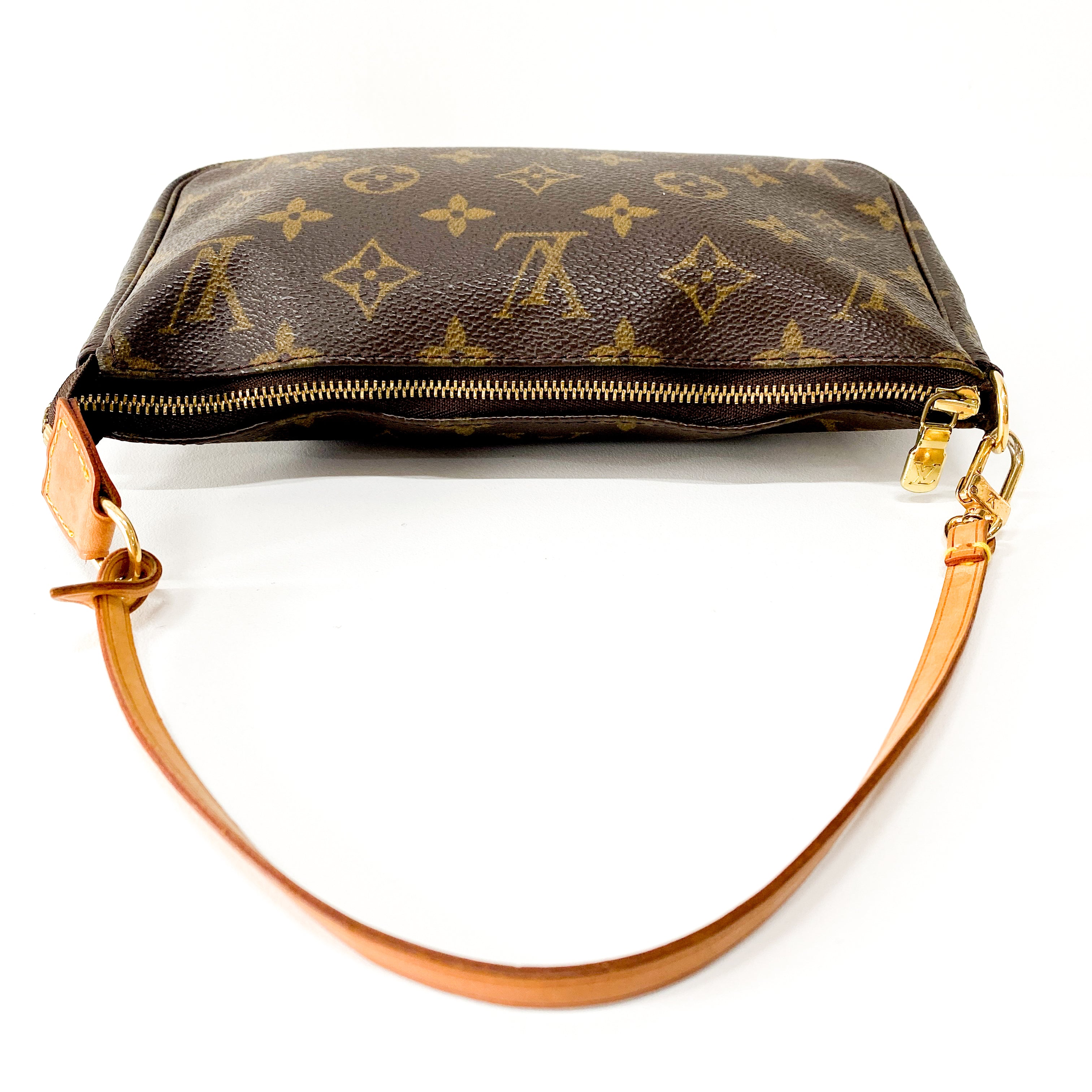 Monogram Pochette Accessoire