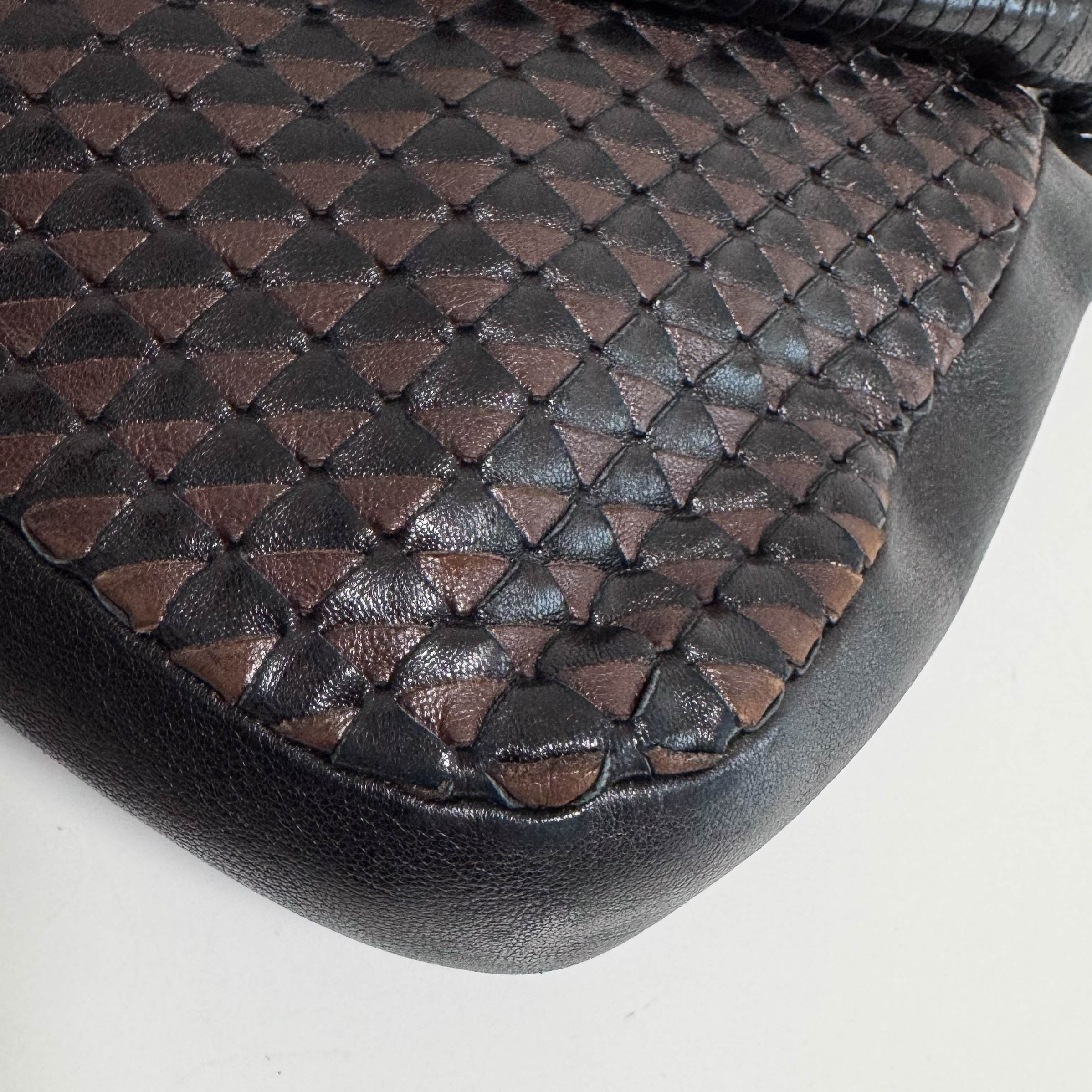 Intrecciato Black and Brown Leather Shoulder Bag