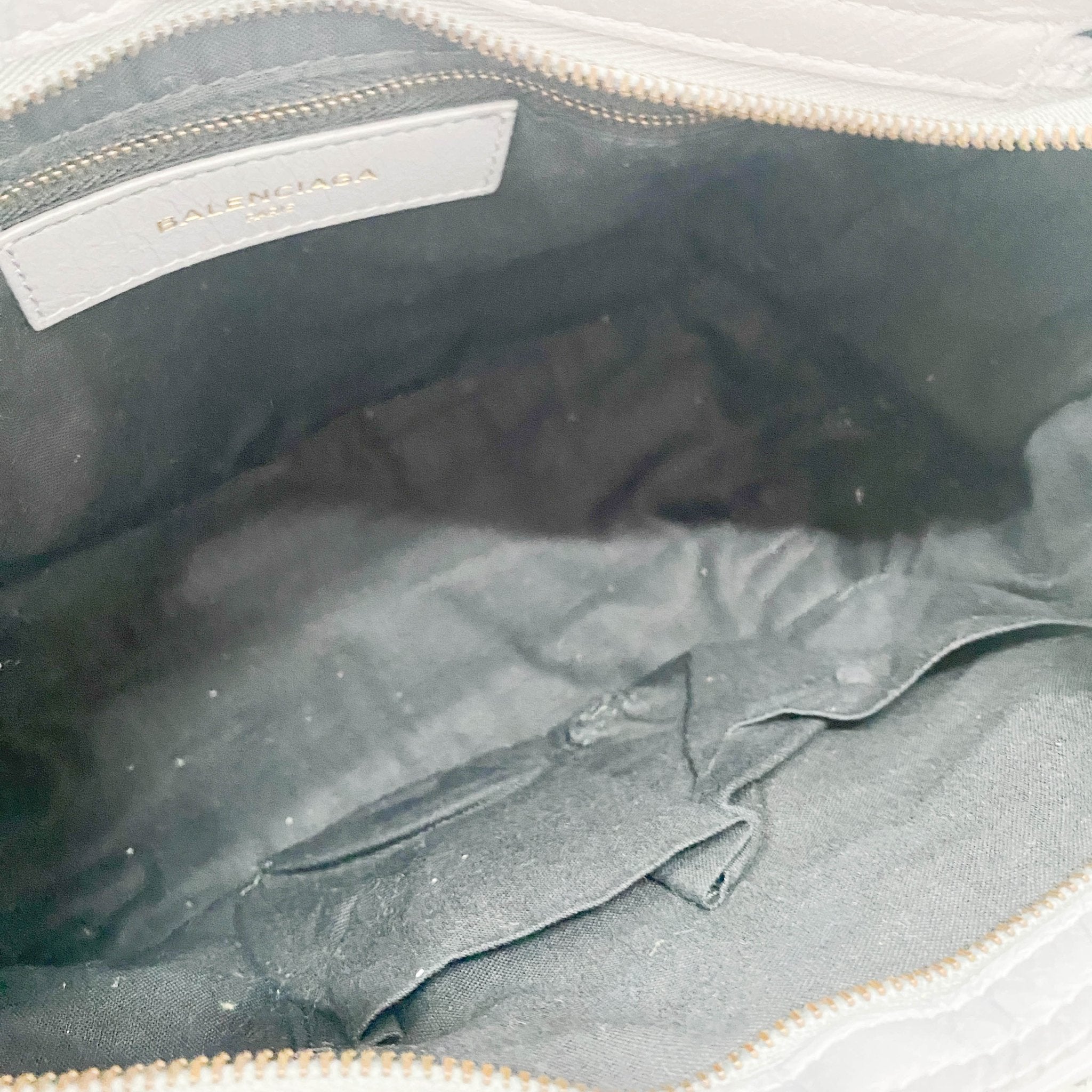 BALENCIAGA Balenciaga Gray Leather Graffiti Handbag, in , Sold by HIVE PRELOVED - Handle Bags, ,