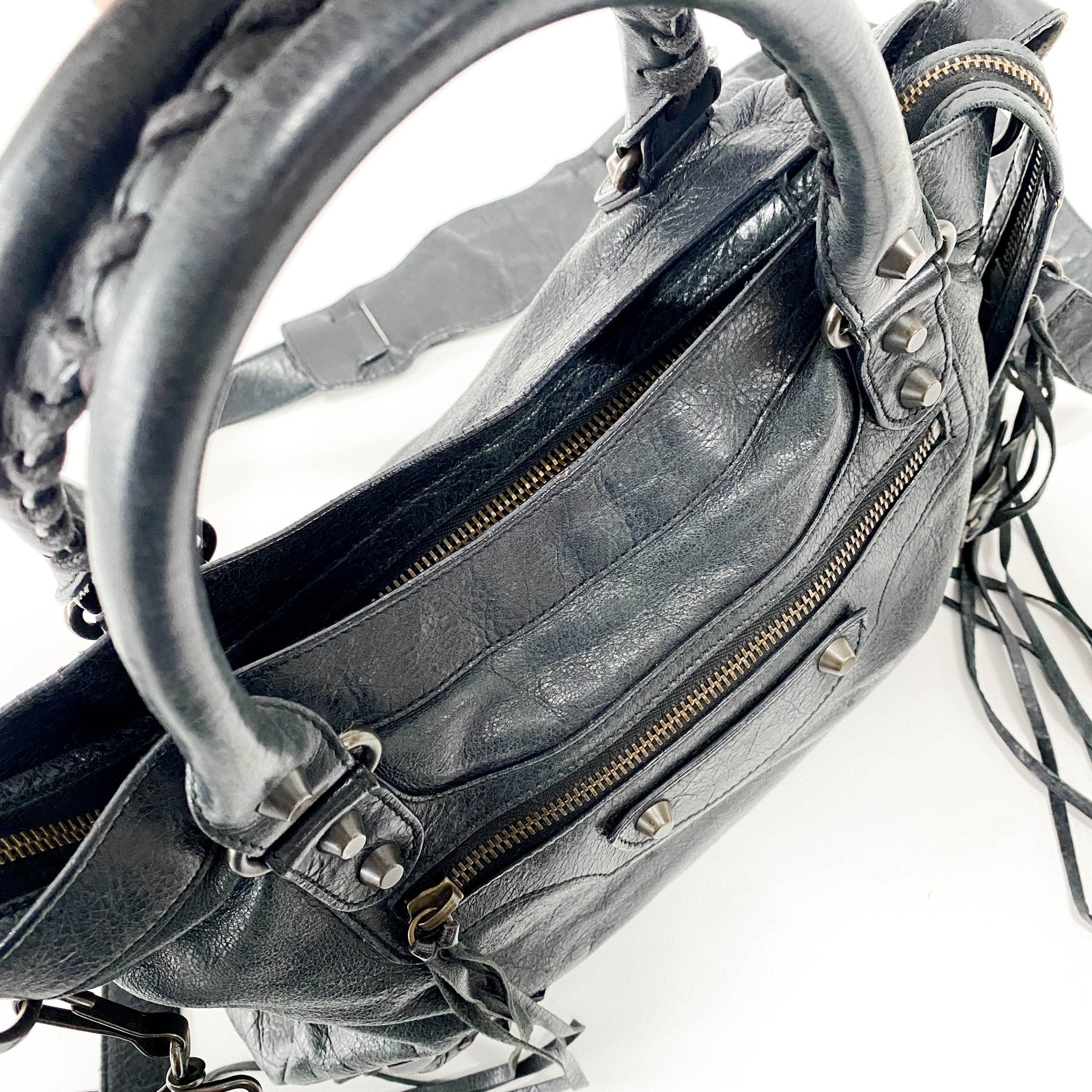 BALENCIAGA City Handbag Black Shoulder Bag, in , Sold by HIVE PRELOVED - Handle Bags, ,