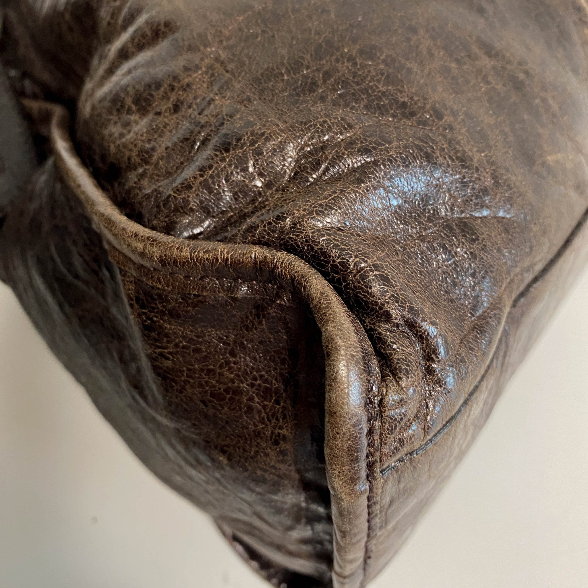 BALENCIAGA Giant City Dark Brown Leather Handbag, in , Sold by HIVE PRELOVED - Handle Bags, Shoulder Bags,