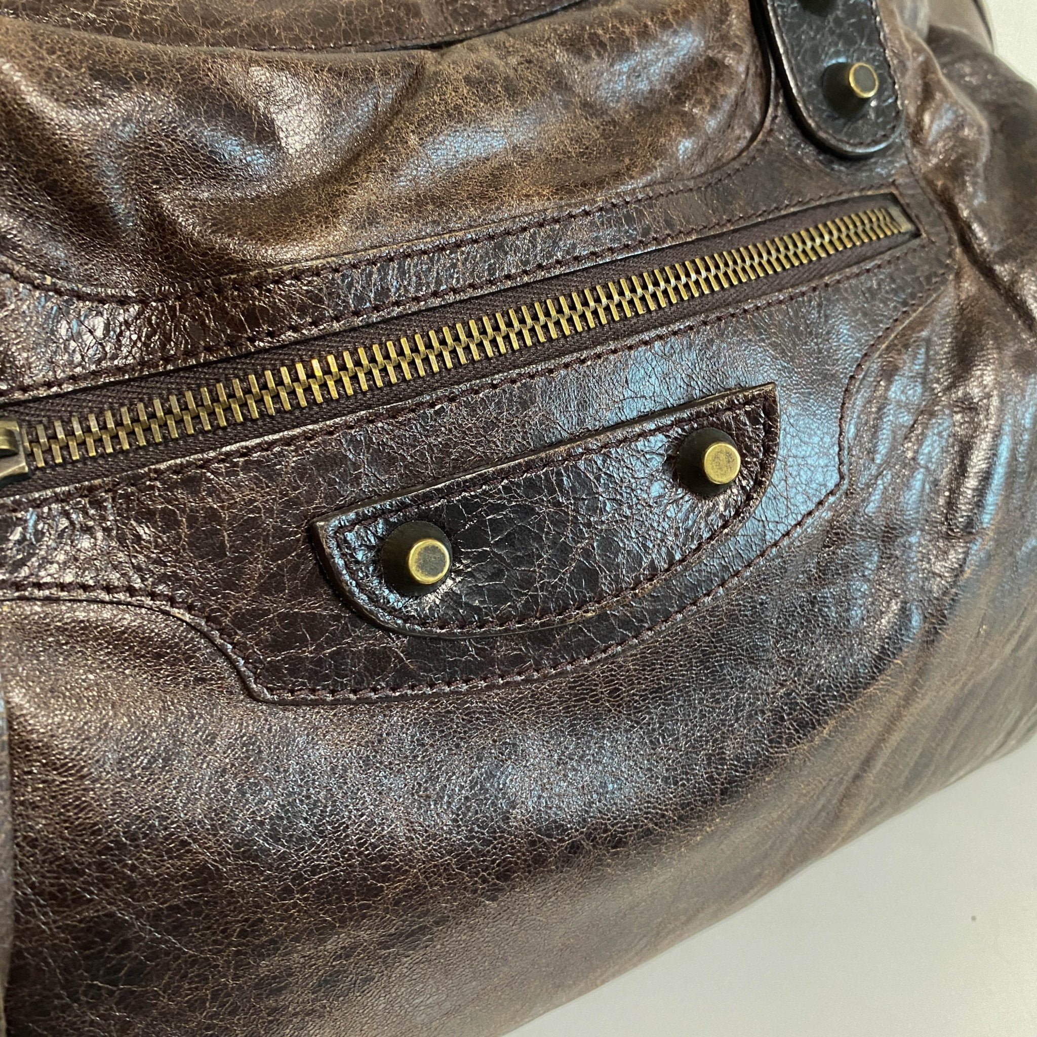 BALENCIAGA Giant City Dark Brown Leather Handbag, in , Sold by HIVE PRELOVED - Handle Bags, Shoulder Bags,