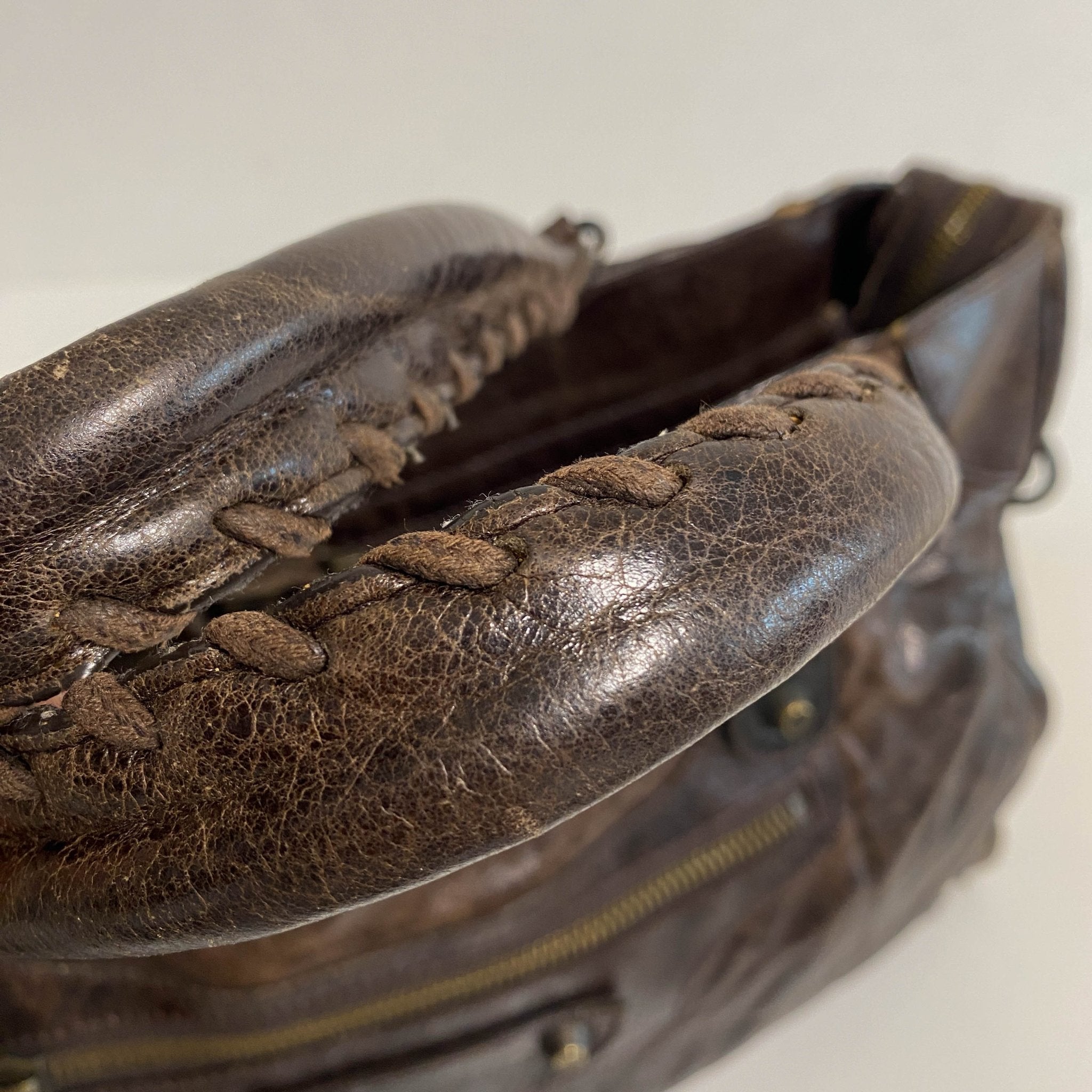 BALENCIAGA Giant City Dark Brown Leather Handbag, in , Sold by HIVE PRELOVED - Handle Bags, Shoulder Bags,