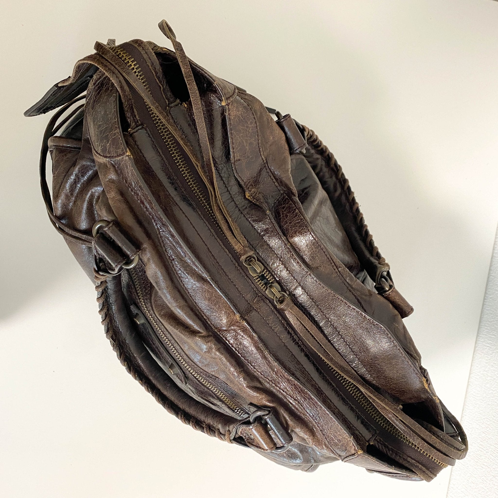 BALENCIAGA Giant City Dark Brown Leather Handbag, in , Sold by HIVE PRELOVED - Handle Bags, Shoulder Bags,