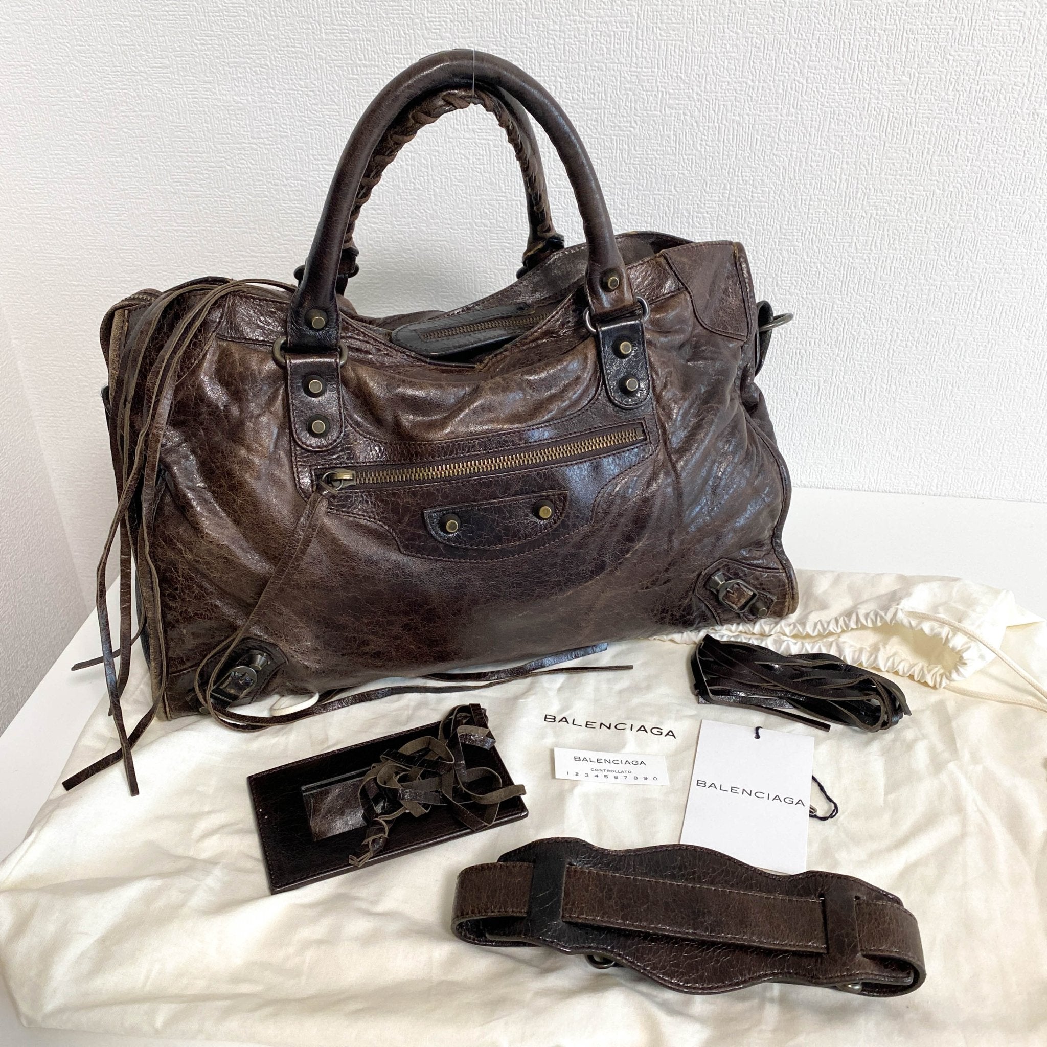 BALENCIAGA Giant City Dark Brown Leather Handbag, in , Sold by HIVE PRELOVED - Handle Bags, Shoulder Bags,