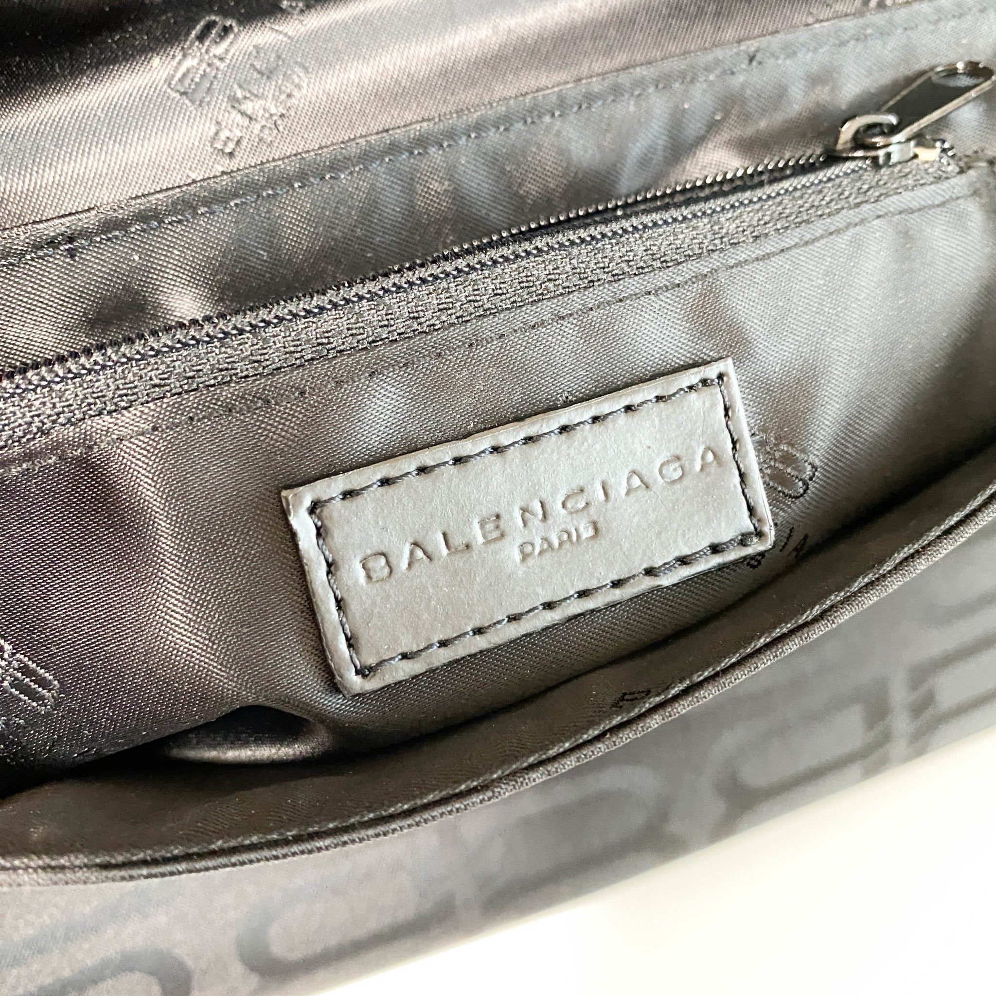 BALENCIAGA Old Balenciaga Black Nylon Shoulder Bag, in , Sold by HIVE PRELOVED - Shoulder Bags, ,