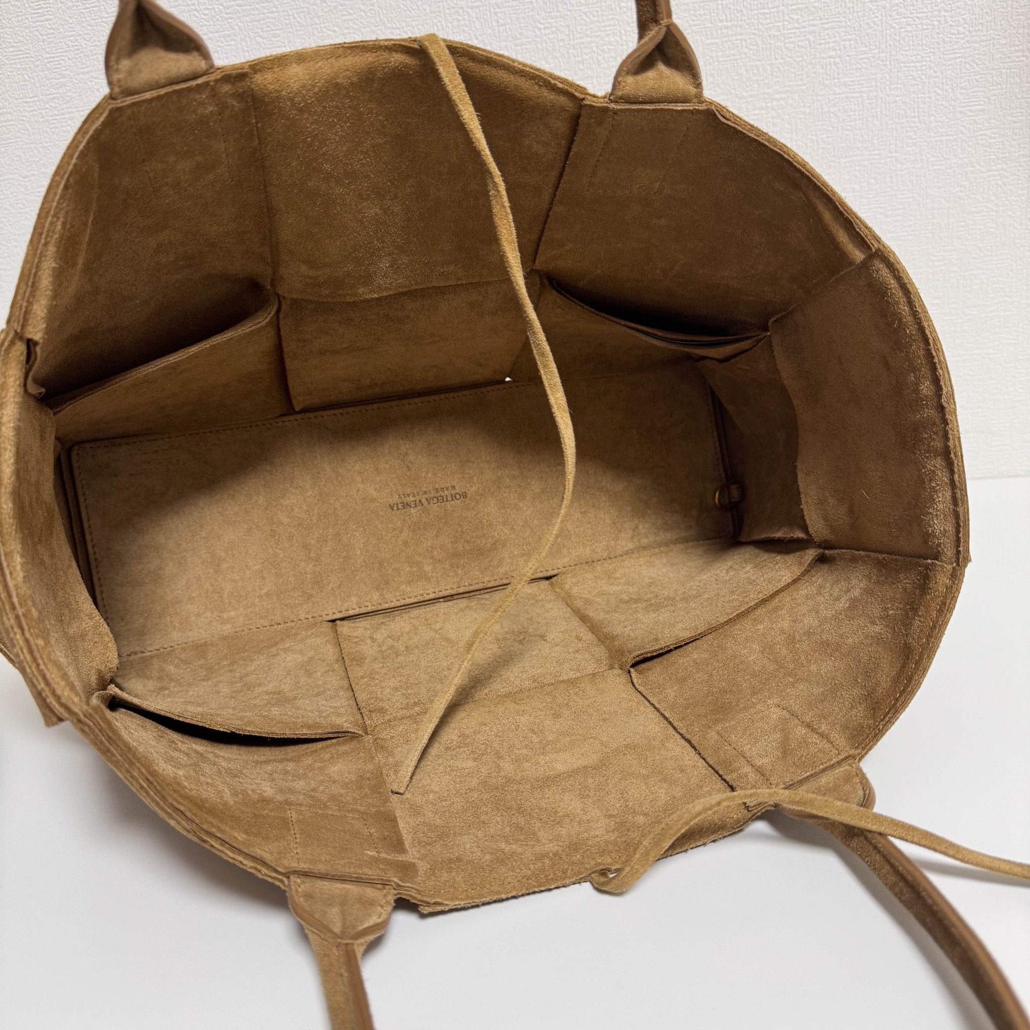 BOTTEGA VENETA Arco Tote Brown Suede Leather / Fur Handbag, in , Sold by HIVE PRELOVED - Handle Bags, ,