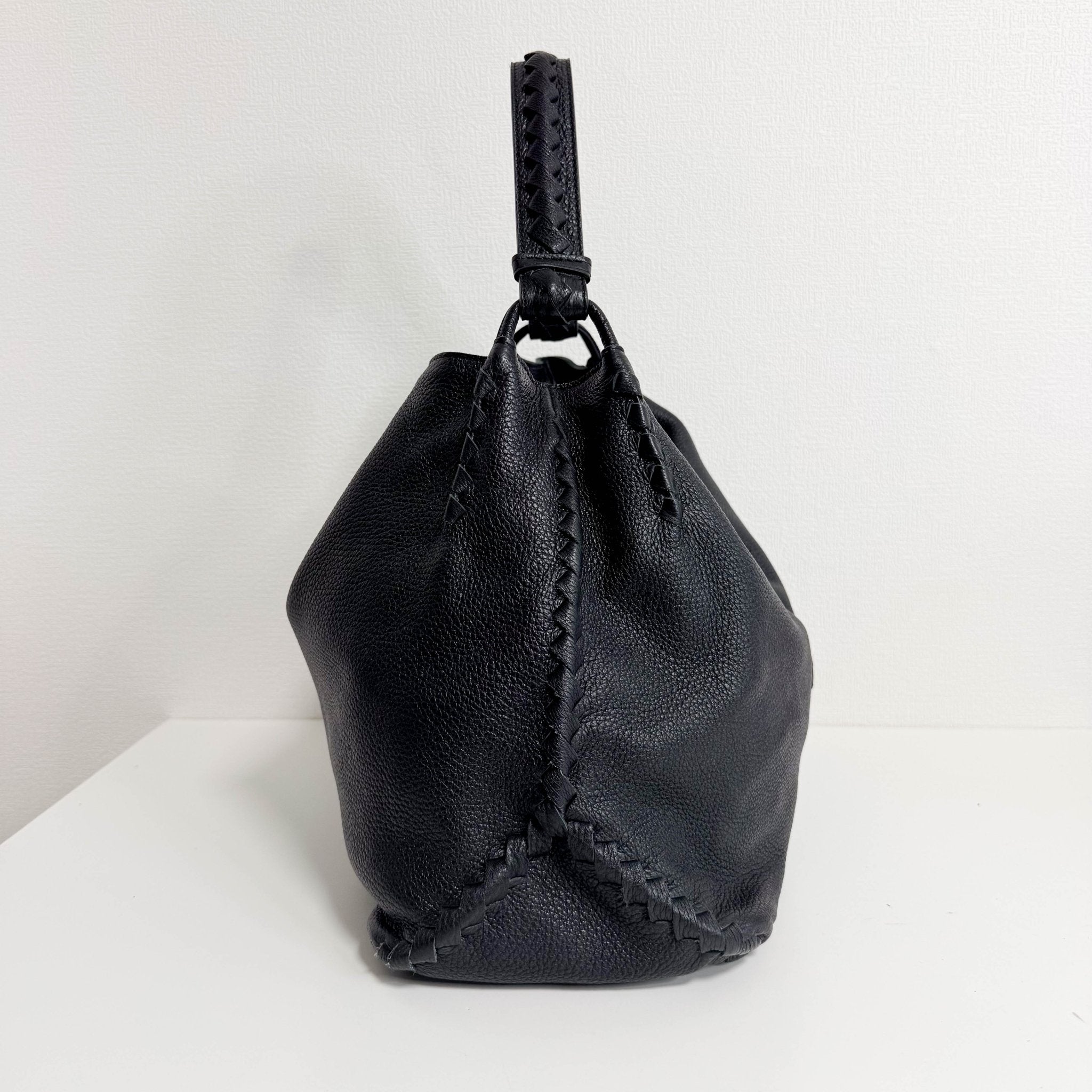 BOTTEGA VENETA Black Leather Intrecciato Hobo Shoulder Bag, in , Sold by HIVE PRELOVED - Shoulder Bags, ,