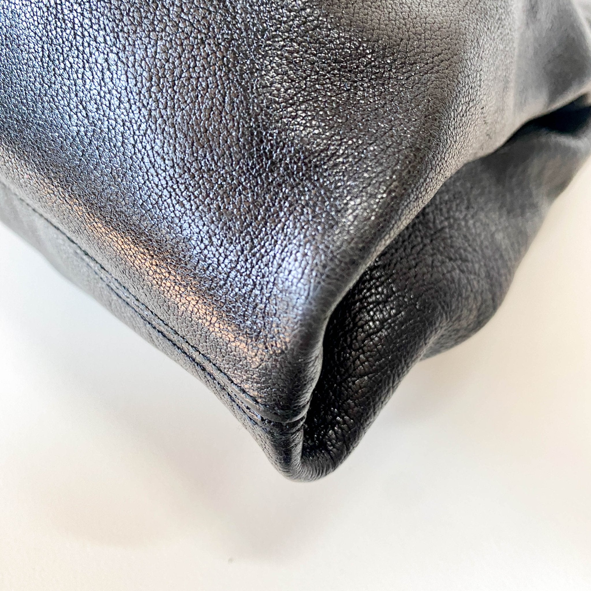 BOTTEGA VENETA Black Leather Shoulder Bag with Intrecciato Details, in , Sold by HIVE PRELOVED - Shoulder Bags, ,