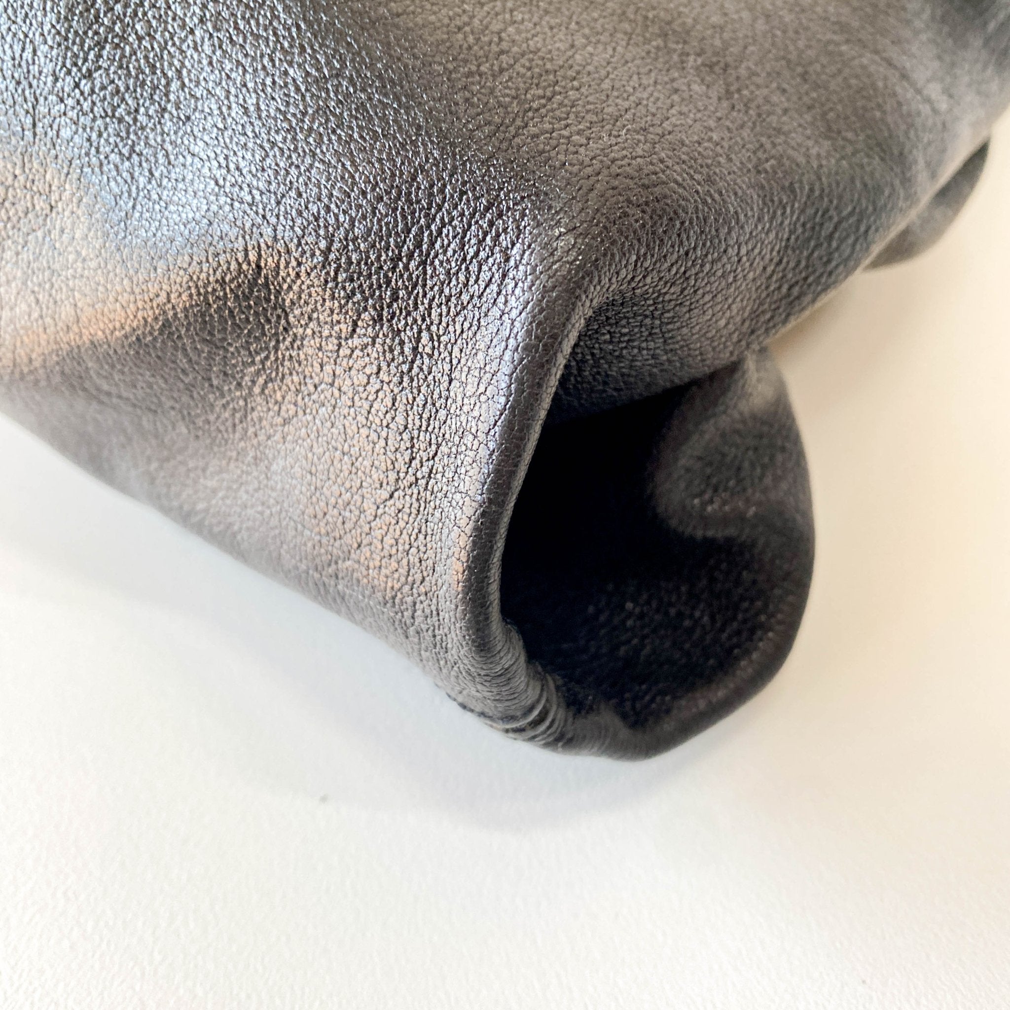 BOTTEGA VENETA Black Leather Shoulder Bag with Intrecciato Details, in , Sold by HIVE PRELOVED - Shoulder Bags, ,