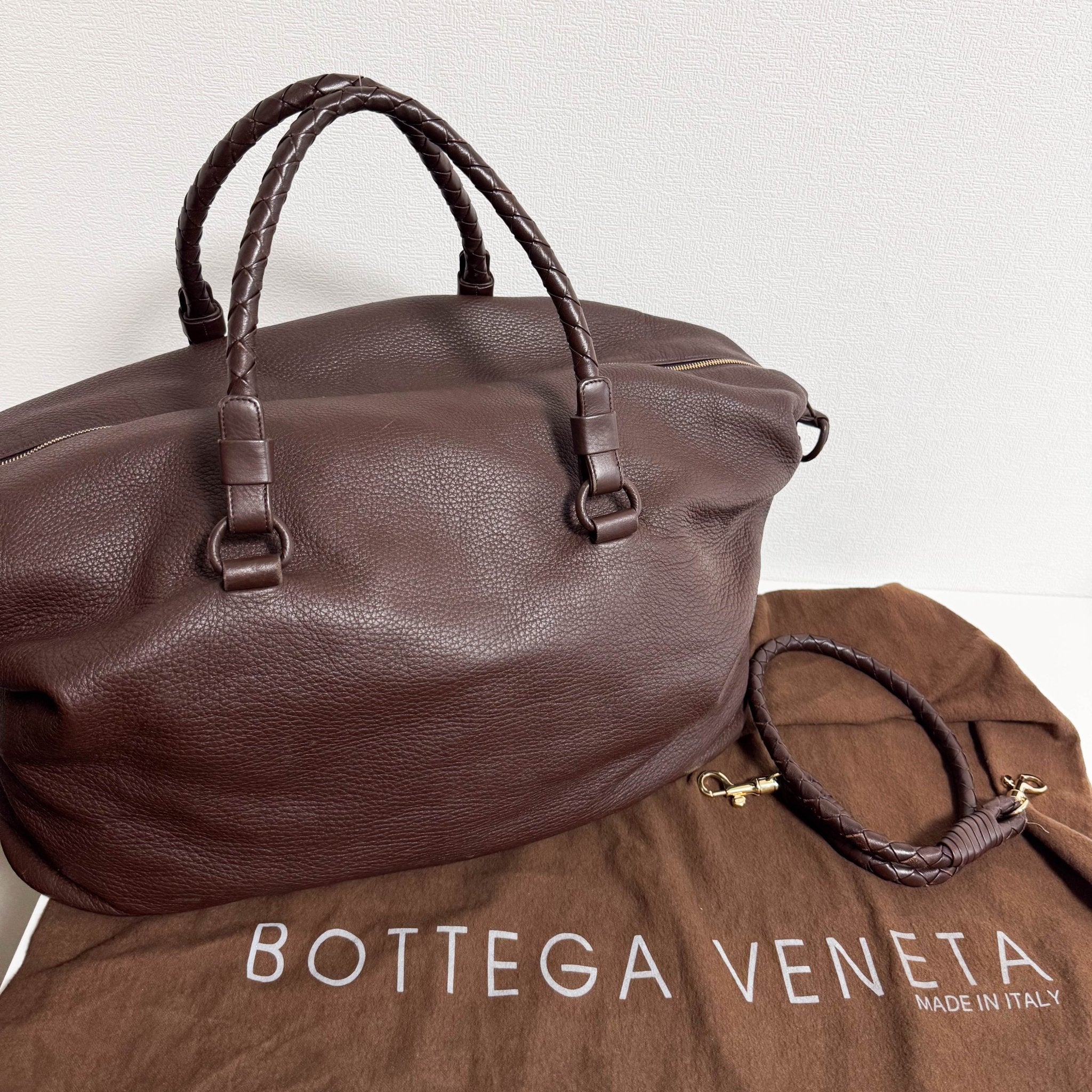 BOTTEGA VENETA Bottega Veneta Boston Bag Large Brown, in , Sold by HIVE PRELOVED - Travel bags, ,