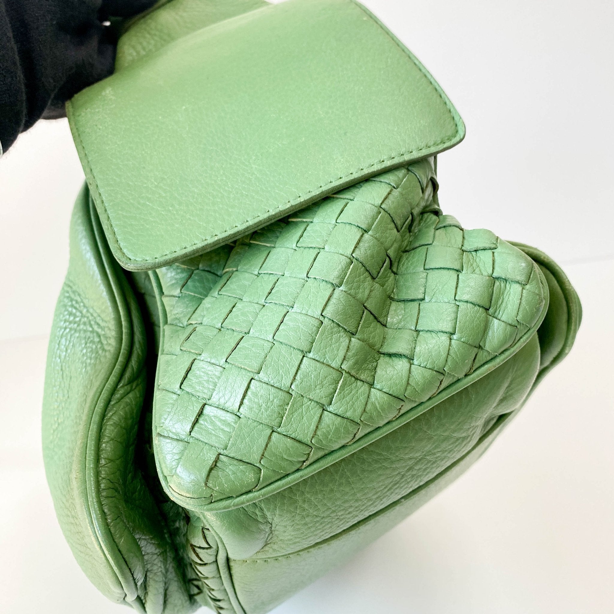BOTTEGA VENETA Green Leather Shoulder Bag, in , Sold by HIVE PRELOVED - Shoulder Bags, ,