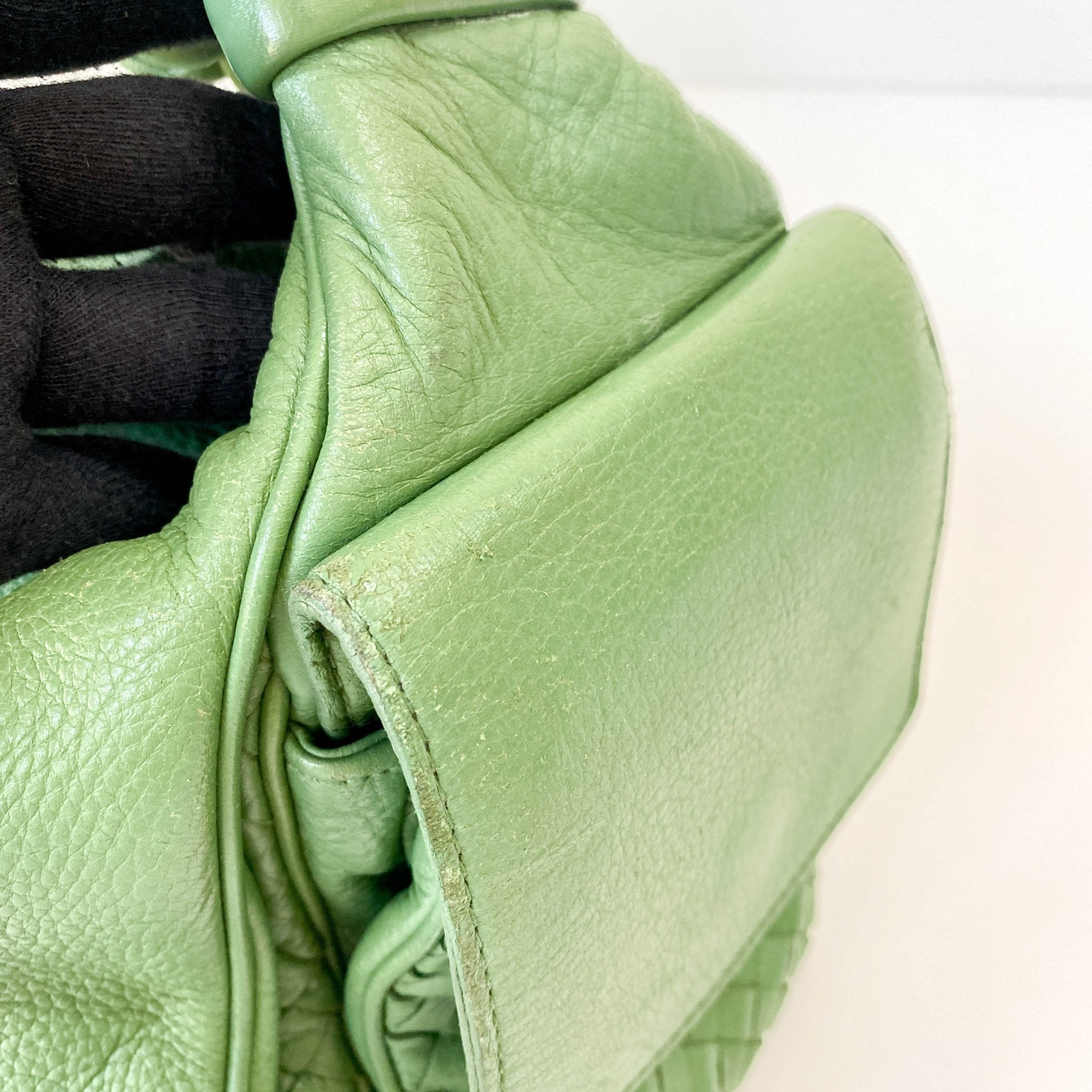 BOTTEGA VENETA Green Leather Shoulder Bag, in , Sold by HIVE PRELOVED - Shoulder Bags, ,