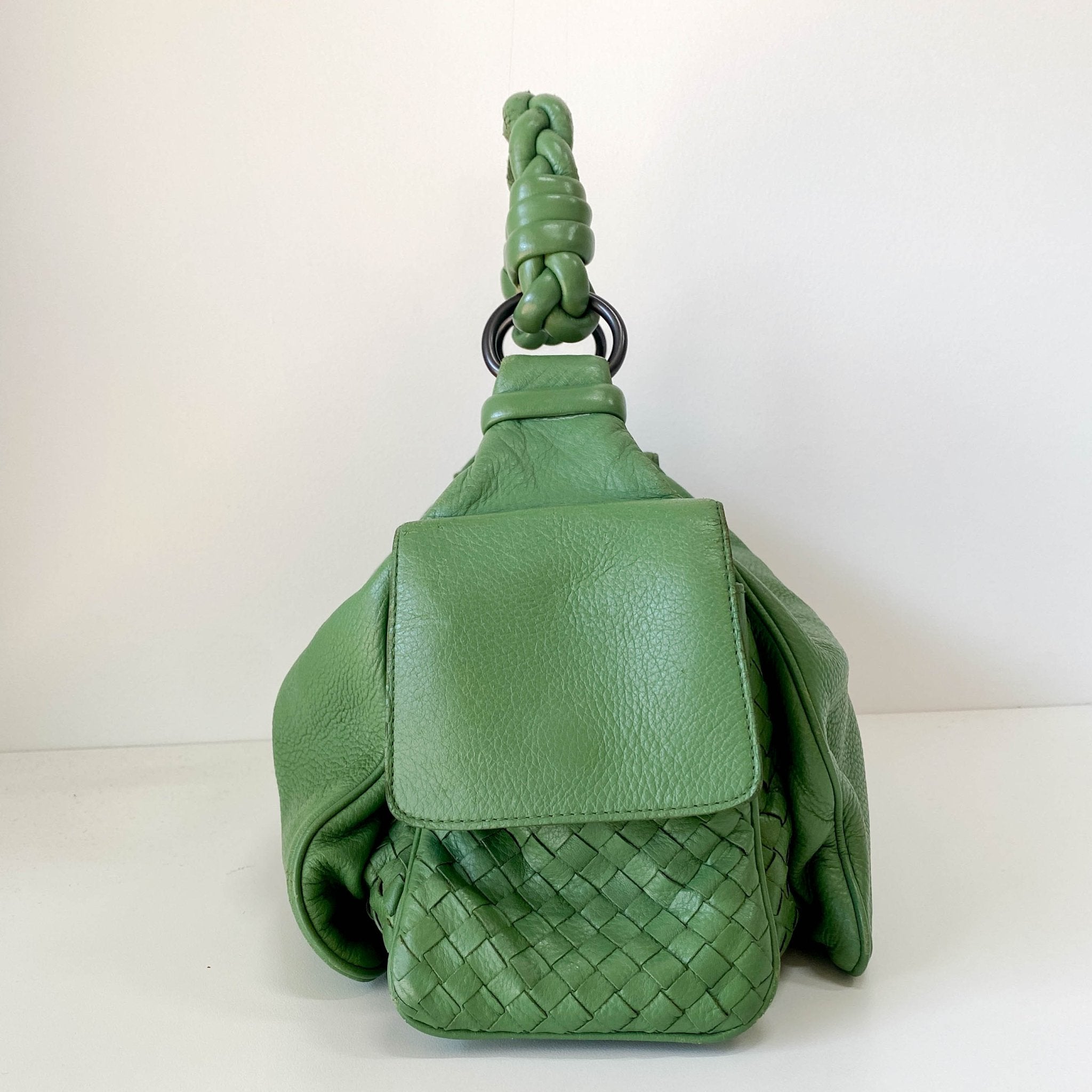 BOTTEGA VENETA Green Leather Shoulder Bag, in , Sold by HIVE PRELOVED - Shoulder Bags, ,