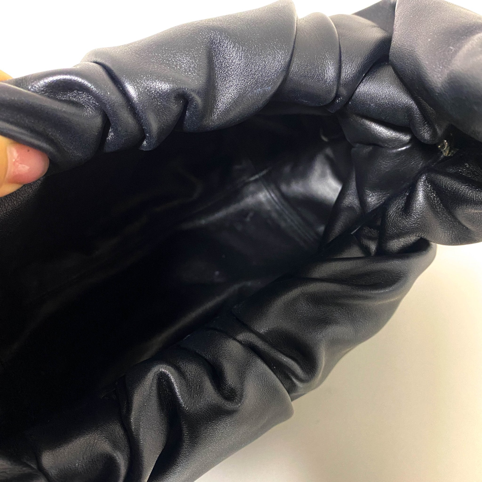 BOTTEGA VENETA Hobo Shoulder Bag Leather Black, in , Sold by HIVE PRELOVED - Shoulder Bags, ,