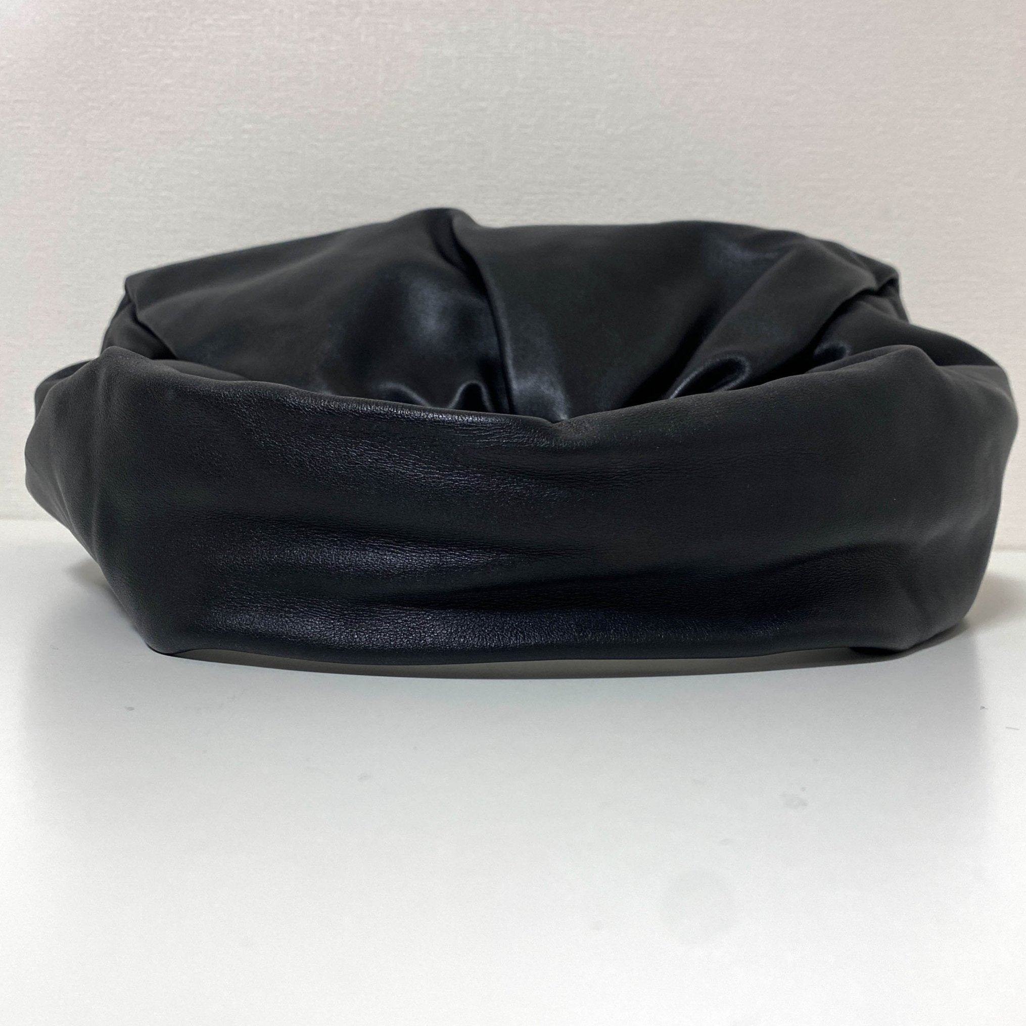 BOTTEGA VENETA Hobo Shoulder Bag Leather Black, in , Sold by HIVE PRELOVED - Shoulder Bags, ,