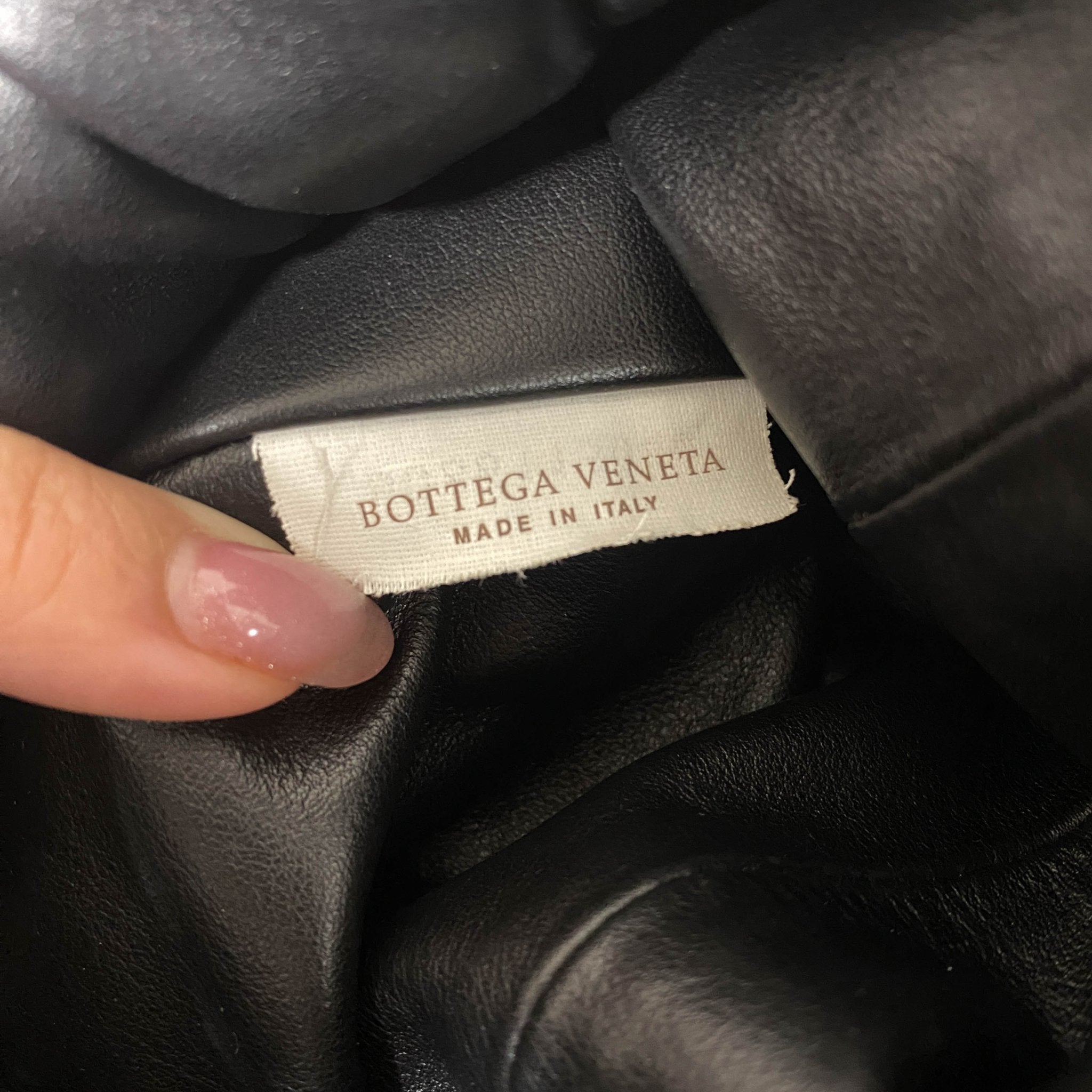 BOTTEGA VENETA Hobo Shoulder Bag Leather Black, in , Sold by HIVE PRELOVED - Shoulder Bags, ,