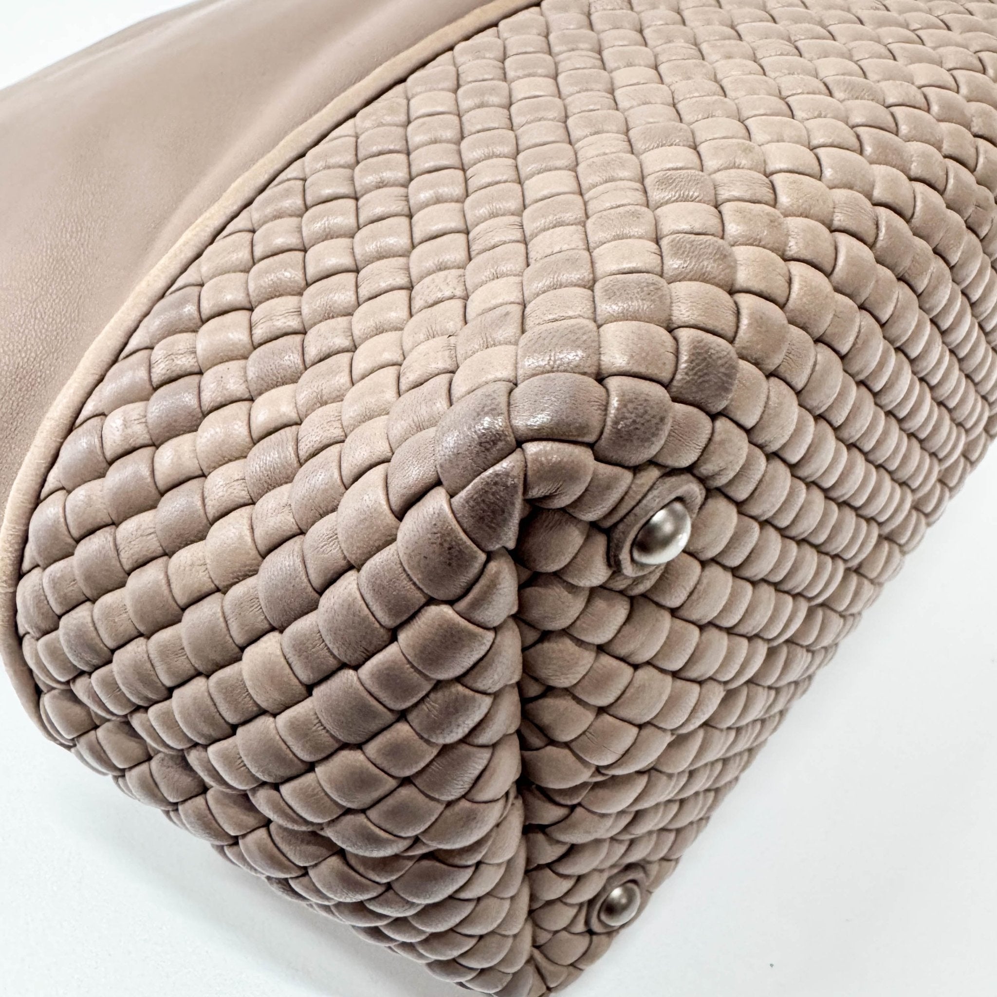 BOTTEGA VENETA Intrecciato Detail Beige Leather Shoulder Bag, in , Sold by HIVE PRELOVED - Shoulder Bags, ,