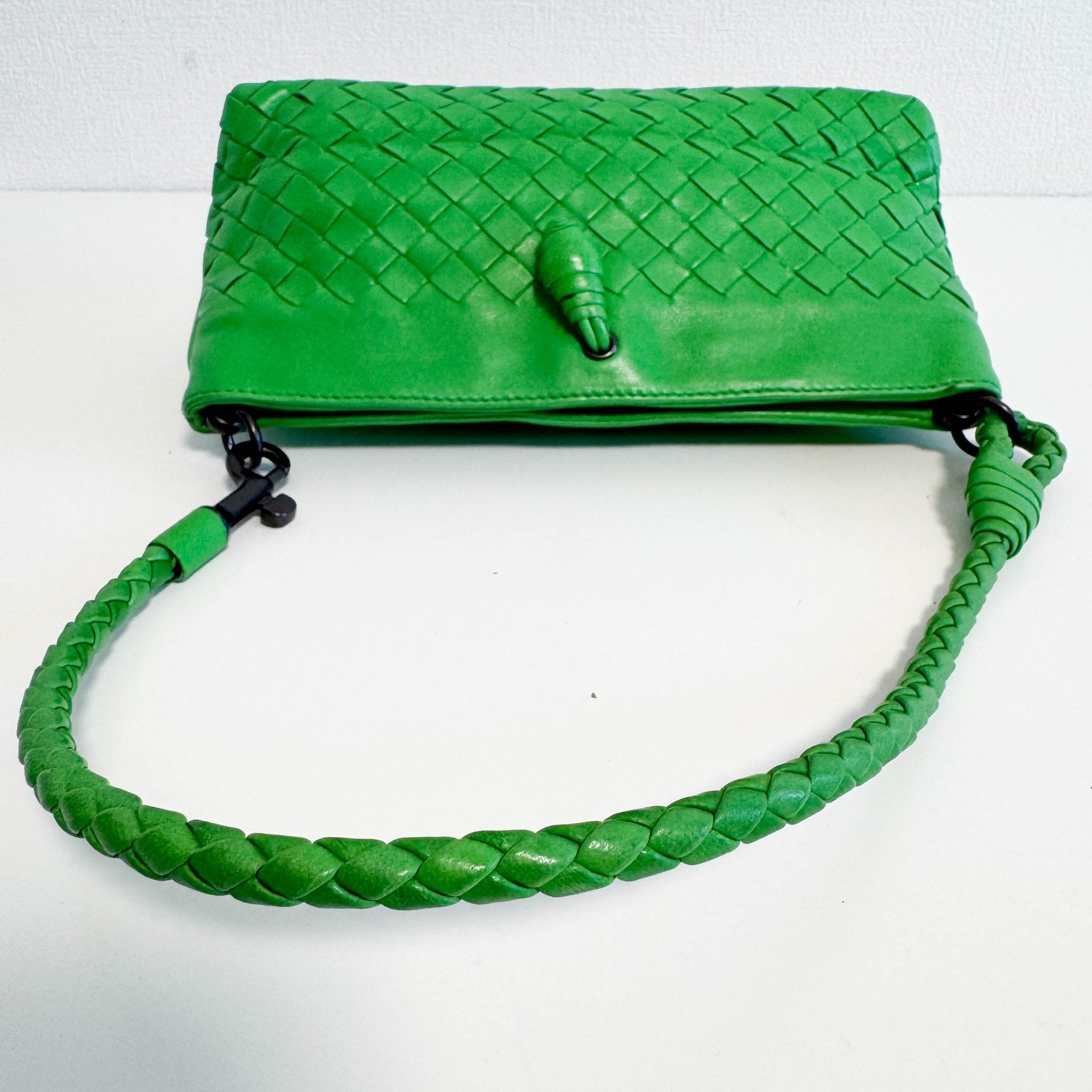BOTTEGA VENETA Intrecciato Green Leather Shoulder Bag, in , Sold by HIVE PRELOVED - Shoulder Bags, ,