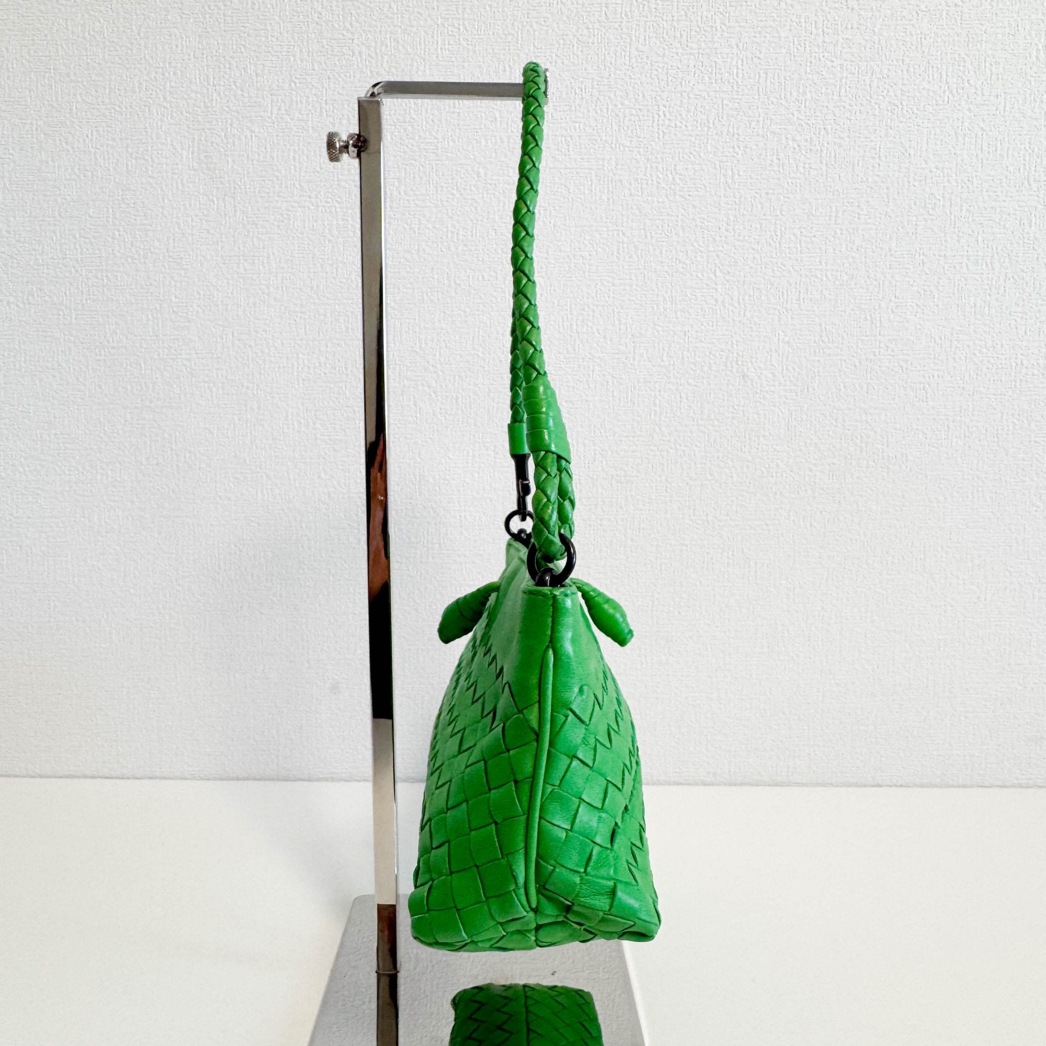 BOTTEGA VENETA Intrecciato Green Leather Shoulder Bag, in , Sold by HIVE PRELOVED - Shoulder Bags, ,