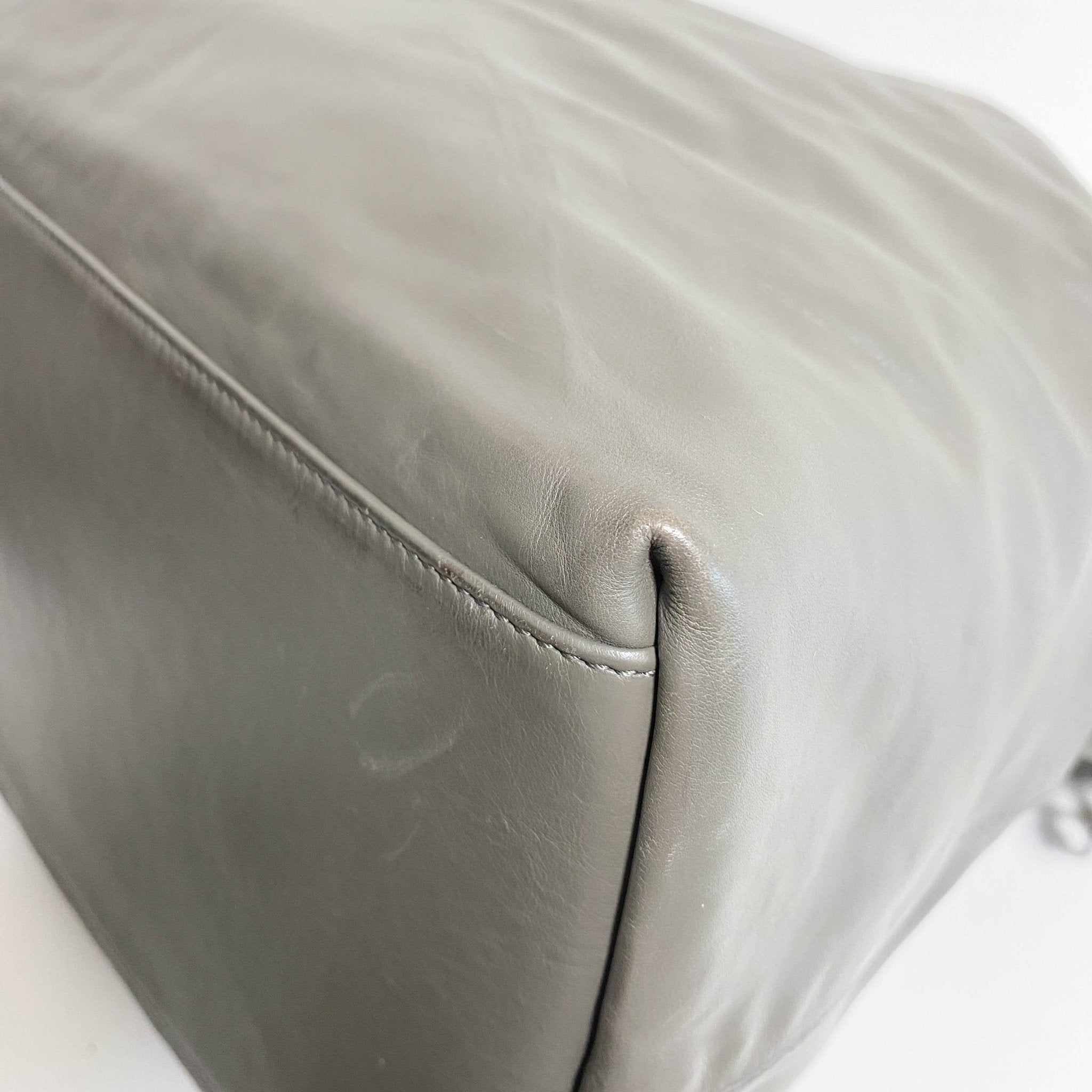 BOTTEGA VENETA Intrecciato Grey Boston Bag, in , Sold by HIVE PRELOVED - Travel bags, ,