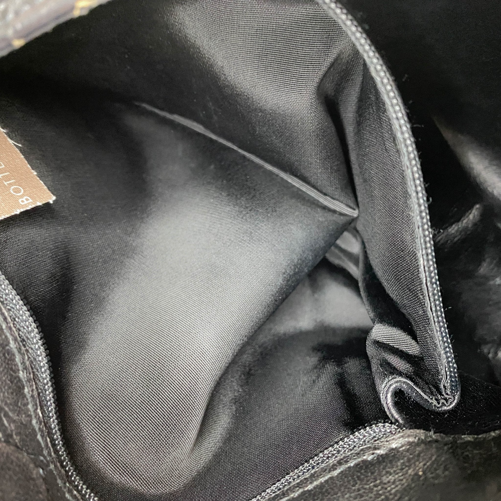 BOTTEGA VENETA Intrecciato Leather Small Hobo Shoulder Bag, in , Sold by HIVE PRELOVED - Shoulder Bags, ,