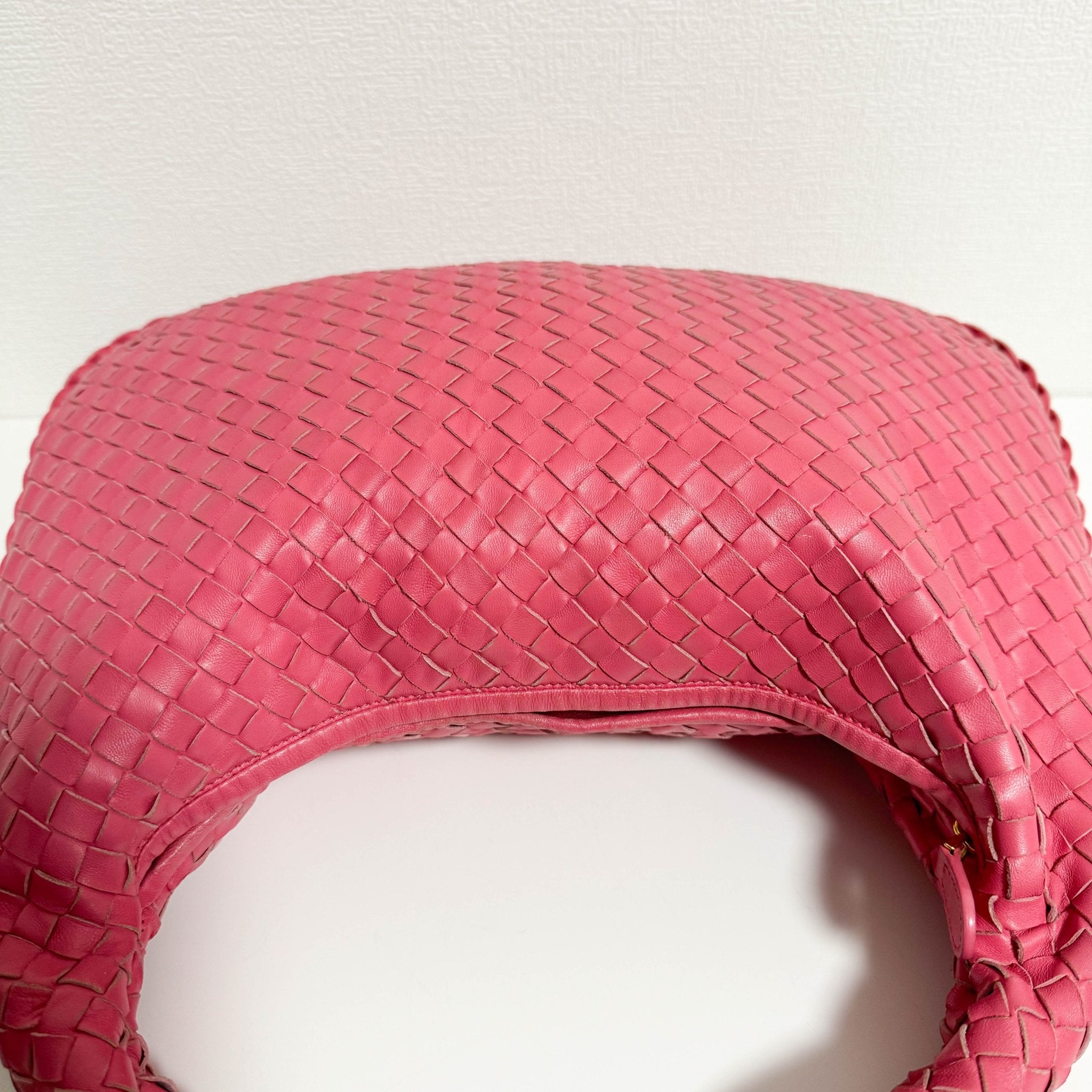 BOTTEGA VENETA Intrecciato Veneta Hobo Pink Bag, in , Sold by HIVE PRELOVED - Shoulder Bags