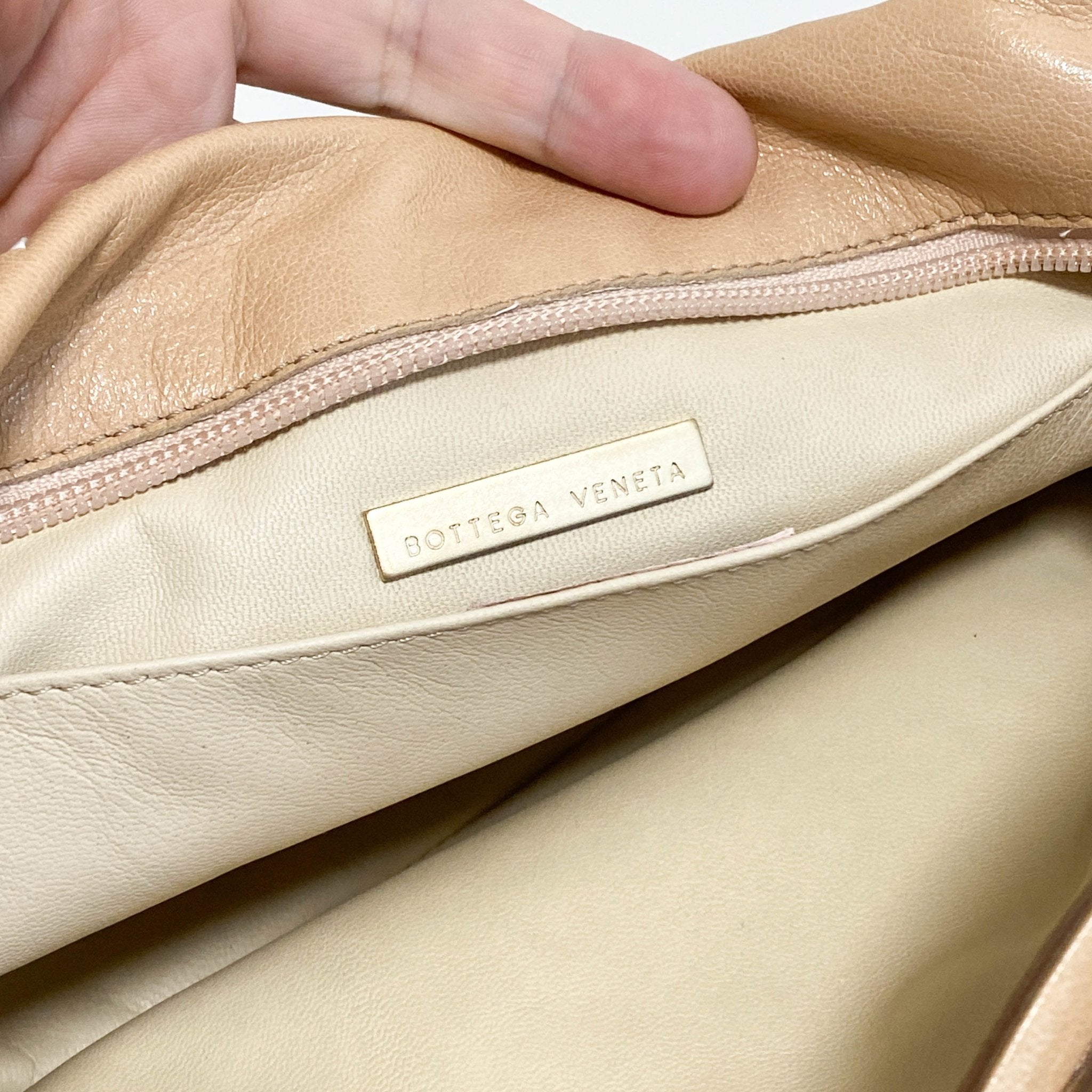 BOTTEGA VENETA Multicolour Intrecciato Leather Shoulder Bag, in , Sold by HIVE PRELOVED - Shoulder Bags, ,