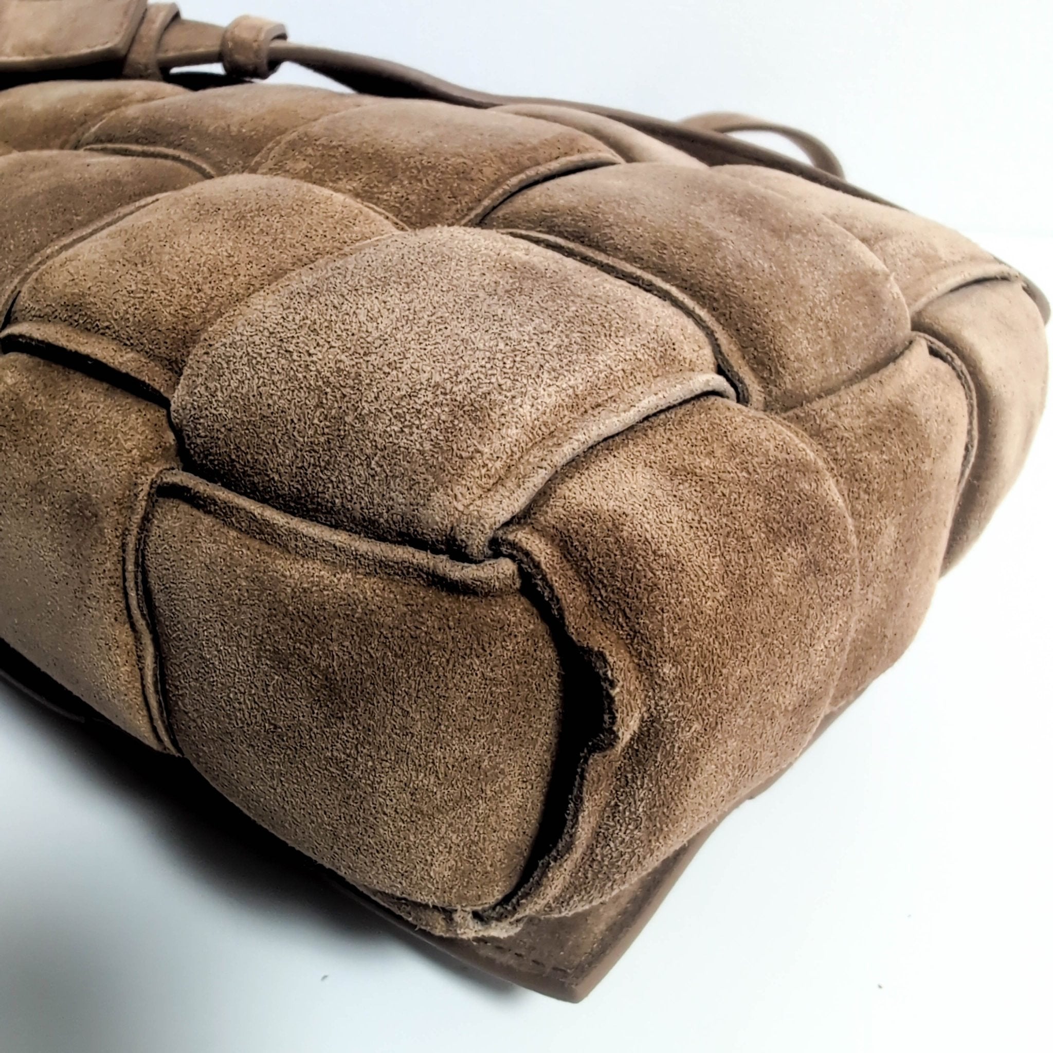 BOTTEGA VENETA Padded Cassette Crossbody Shoulderbag Suede Brown MaxiIntrecciato, in , Sold by HIVE PRELOVED - Crossbody bags