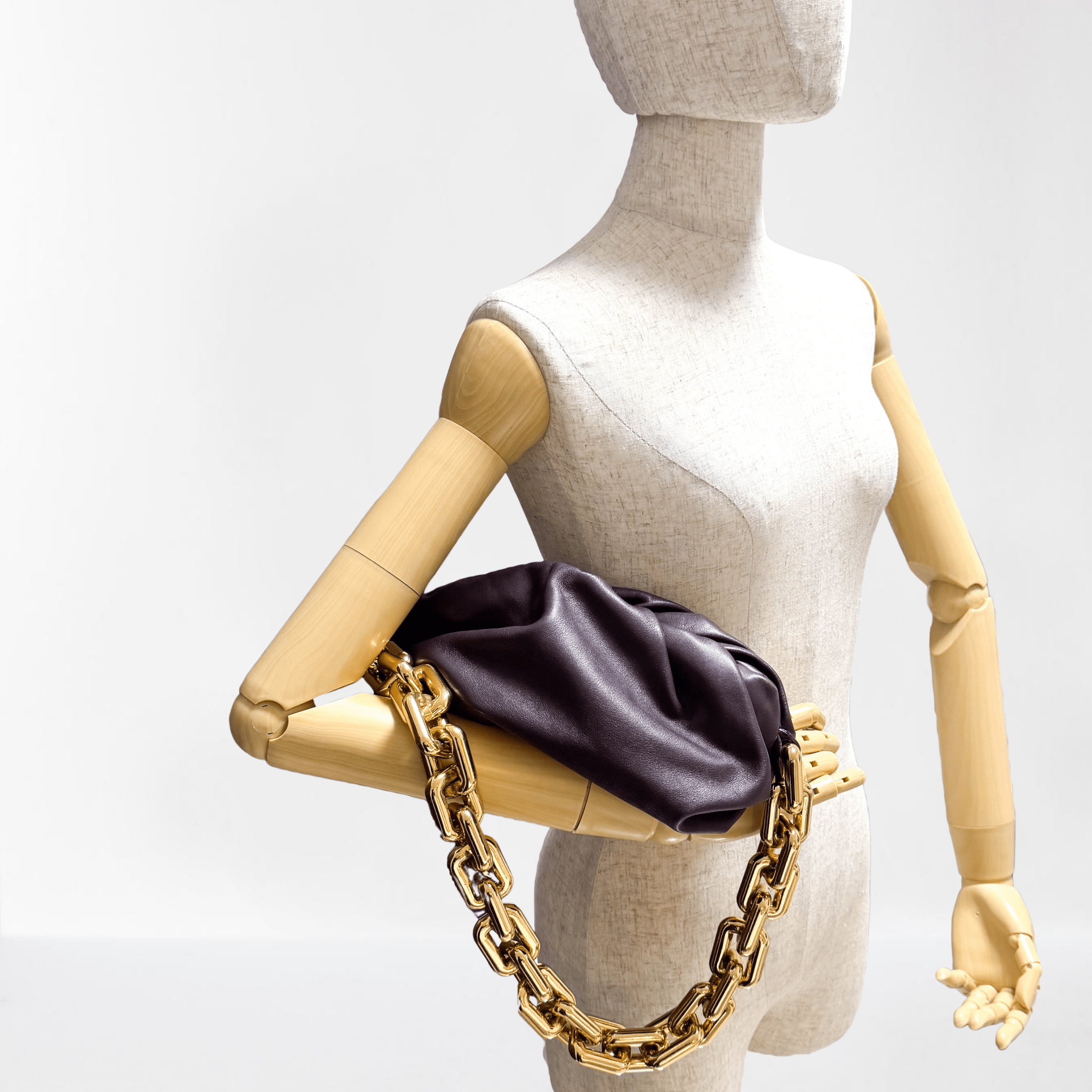 BOTTEGA VENETA The Chain Pouch Purple Leather Shoulder Bag, in , Sold by HIVE PRELOVED - Shoulder Bags, ,