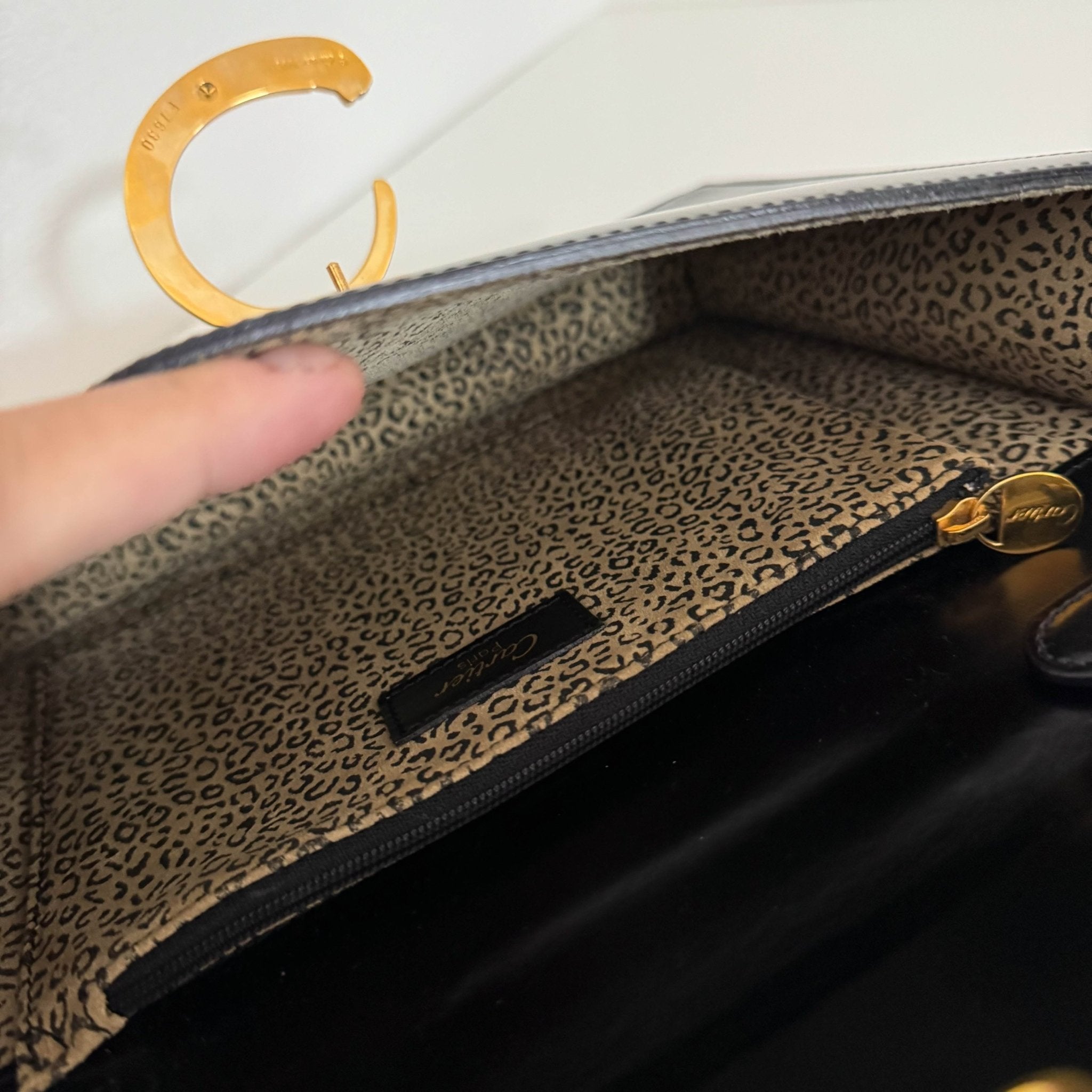 CARTIER Panthère Black Calf Leather Clutch Shoulder Bag, in , Sold by HIVE PRELOVED - Clutch bag, Crossbody bag, Shoulder Bag