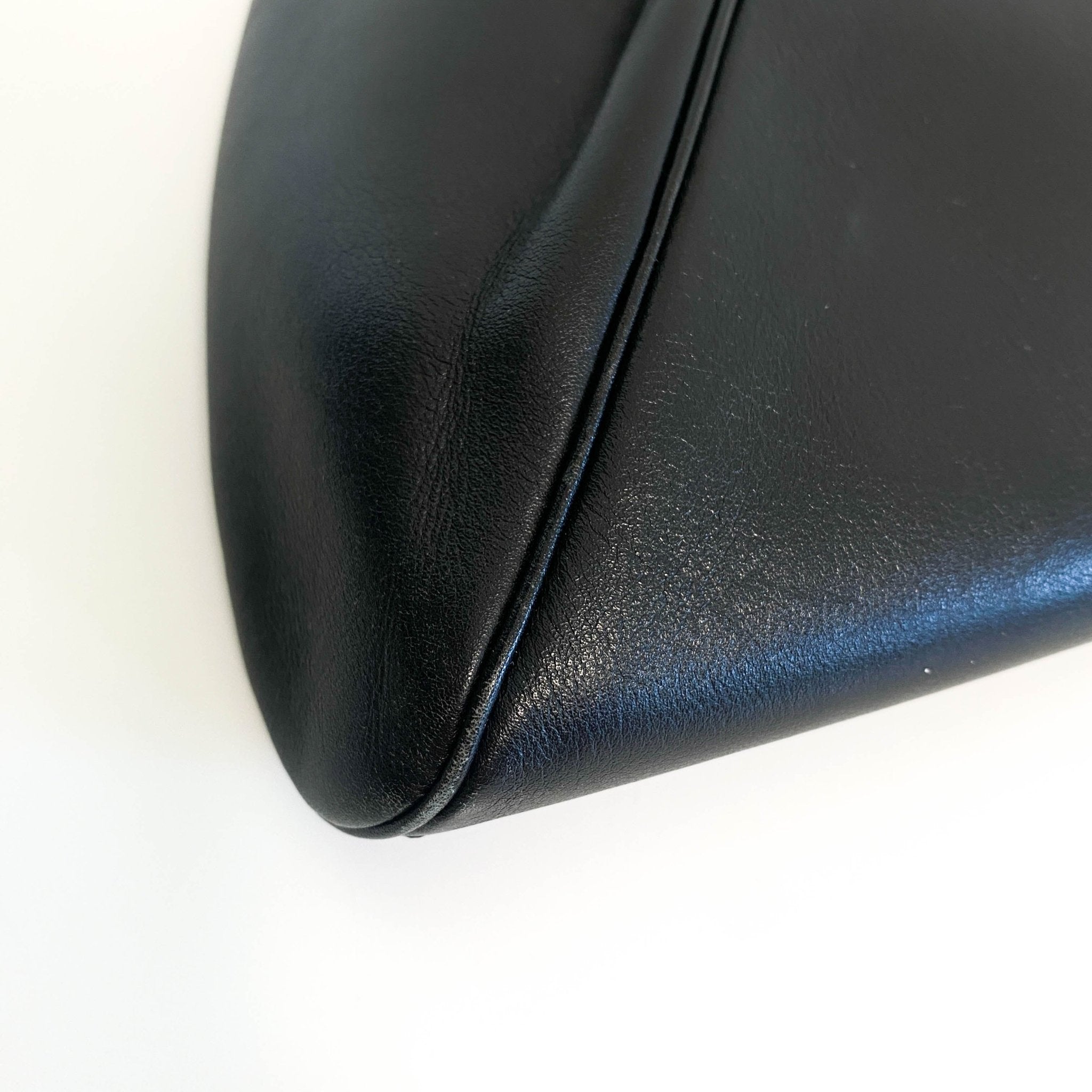 CARTIER Panthère Black Leather Envelope Flap Clutch Bag, in , Sold by HIVE PRELOVED - Clutch bags, ,