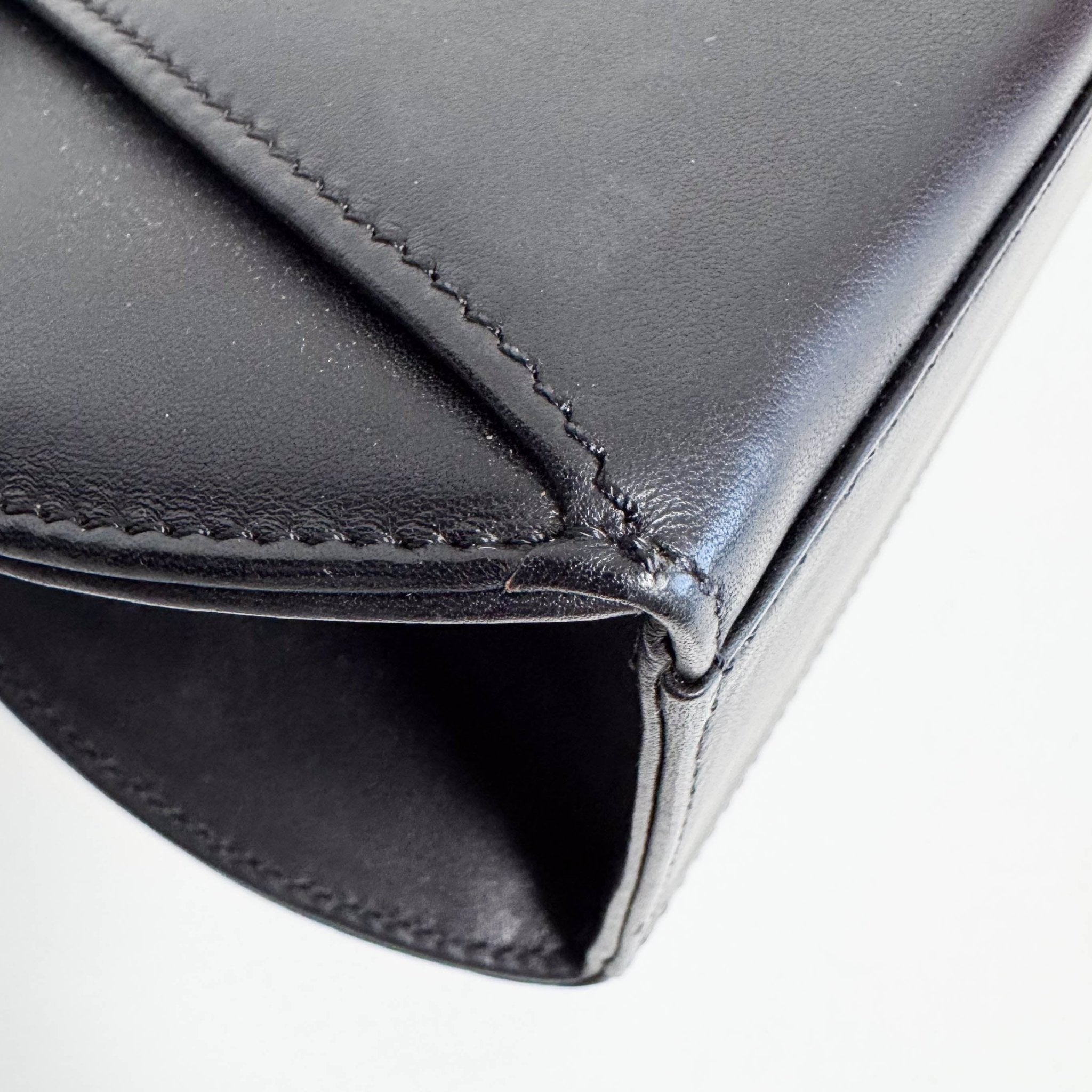 CARTIER Panthère Black Leather Top Handle Bag, in , Sold by HIVE PRELOVED - Handle Bags, ,