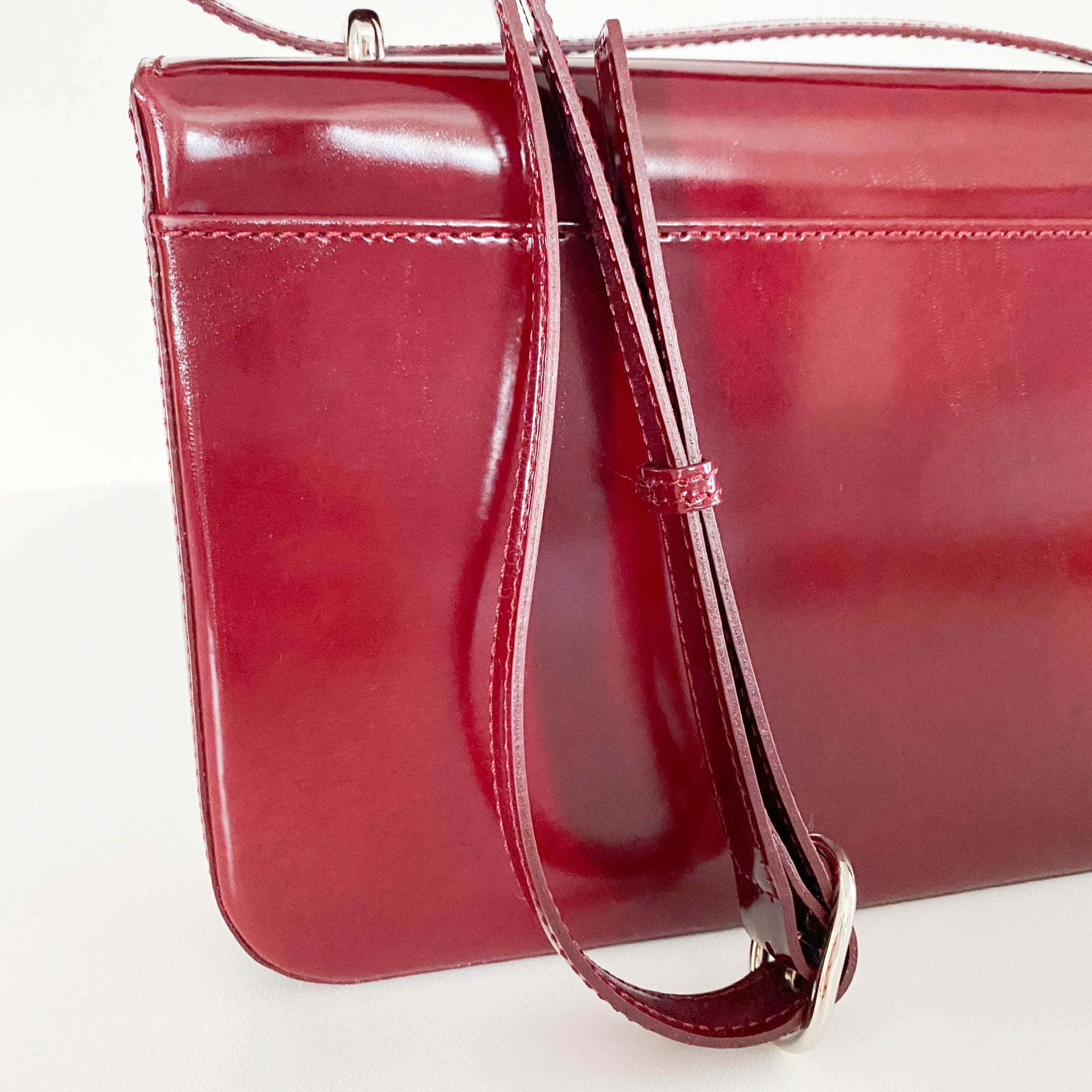 CARTIER Panthère Burgundy Leather Crossbody bag, in , Sold by HIVE PRELOVED - Crossbody bags, ,