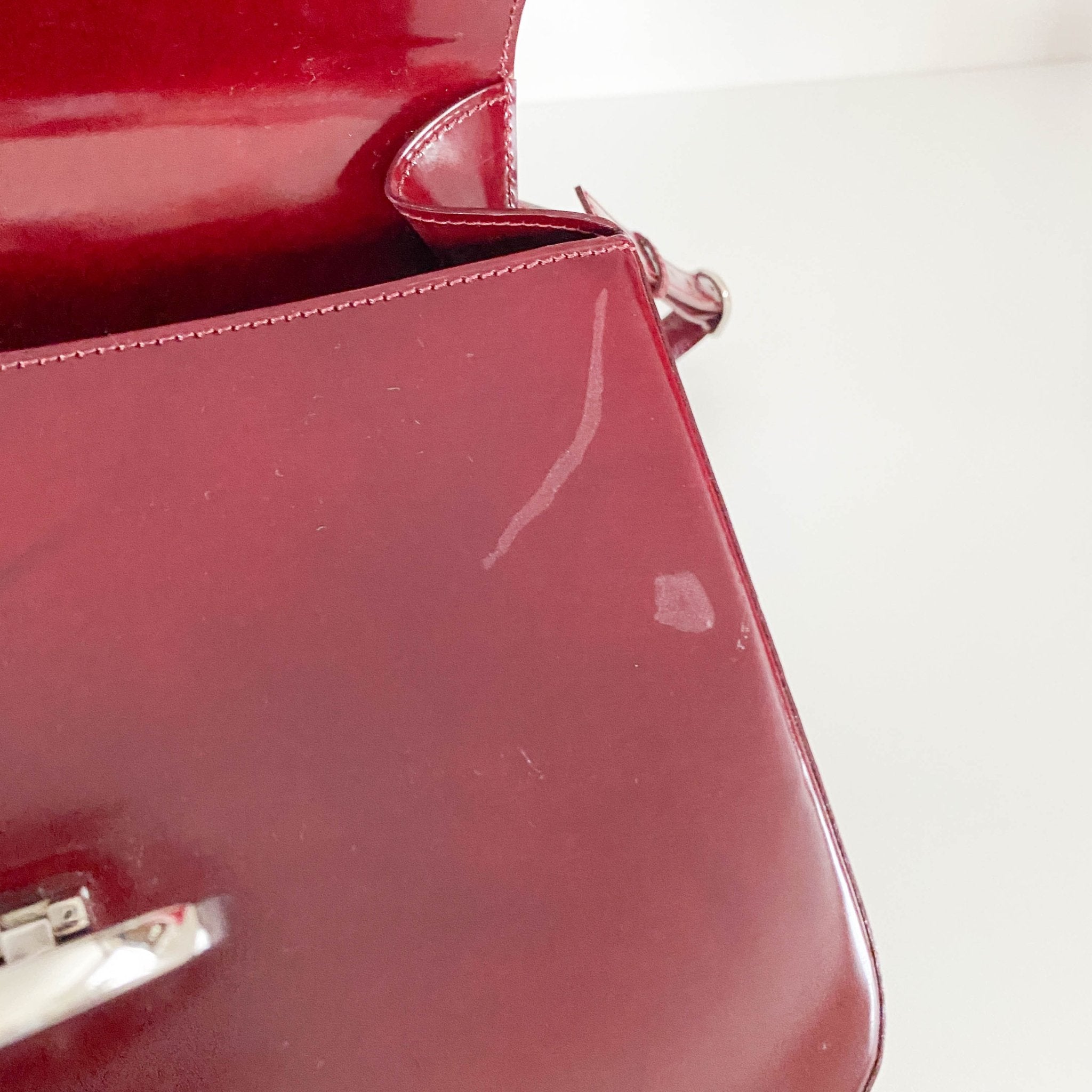 CARTIER Panthère Burgundy Leather Crossbody bag, in , Sold by HIVE PRELOVED - Crossbody bags, ,
