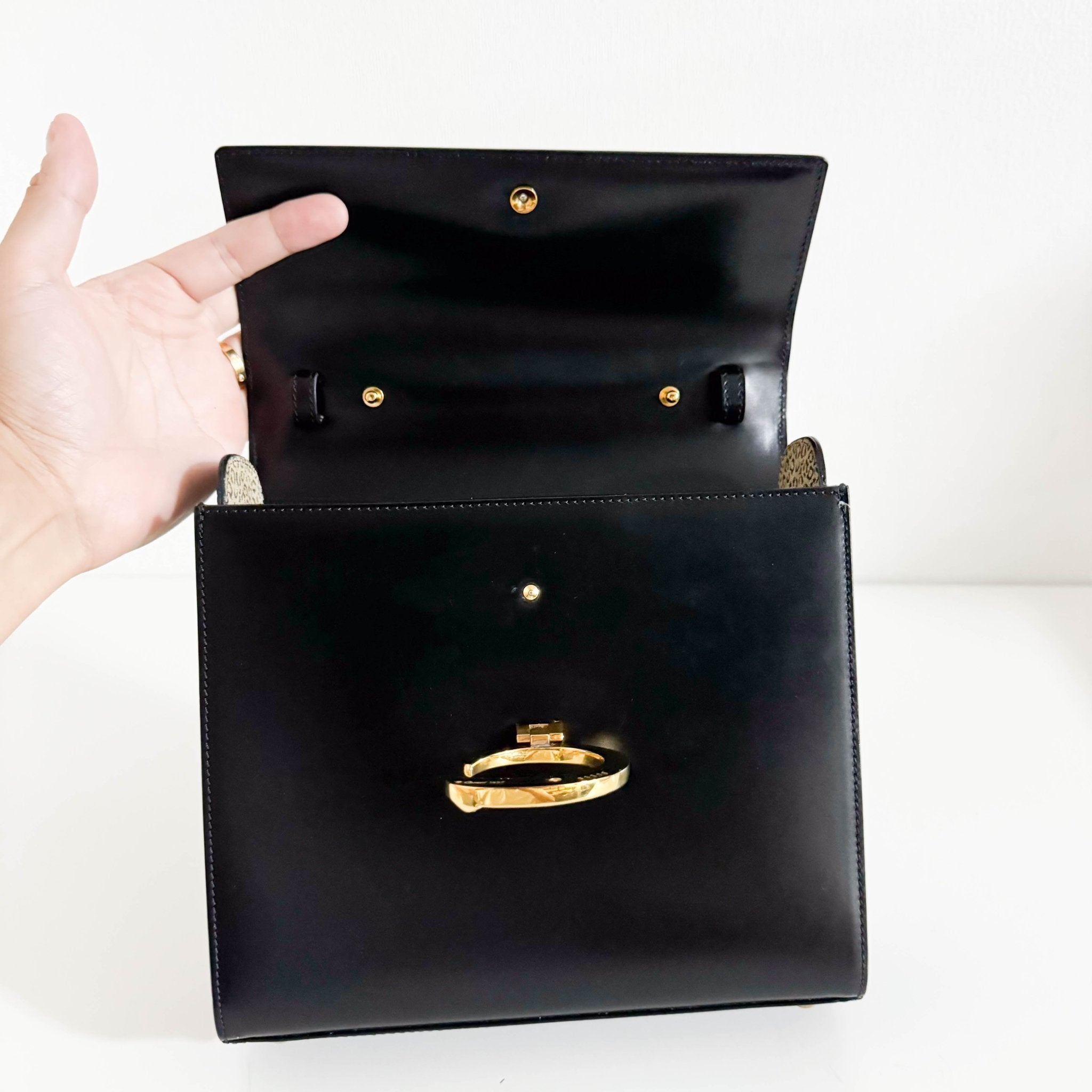 CARTIER Panthère de Cartie Black Calf Leather Top Handle / Crossbody Bag Gold Hardware, in , Sold by HIVE PRELOVED - Crossbody bags, Handle Bags,