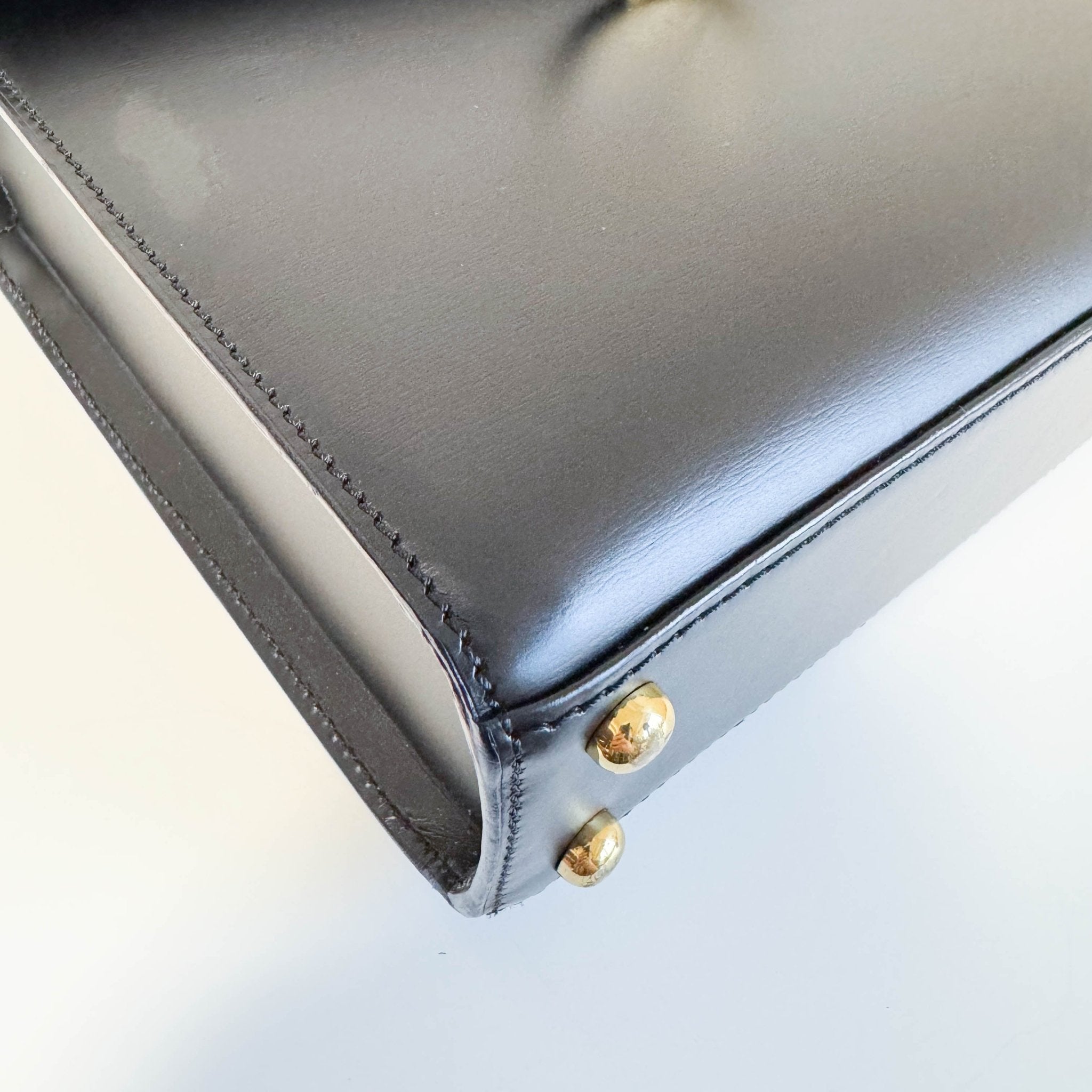 CARTIER Panthère de Cartie Black Calf Leather Top Handle / Crossbody Bag Gold Hardware, in , Sold by HIVE PRELOVED - Handle Bags, Shoulder Bags,