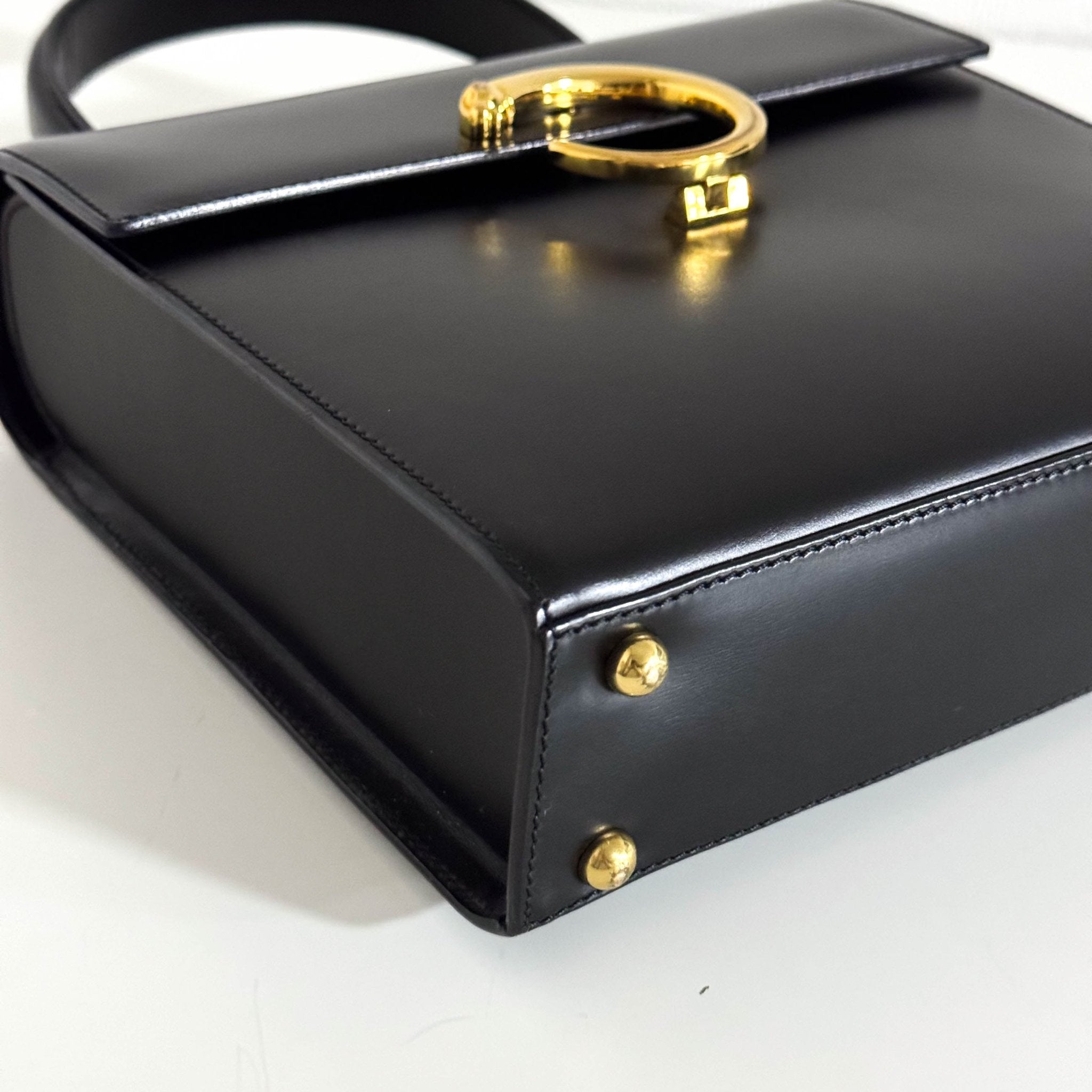 CARTIER Panthère de Cartie Black Calf Leather Top Handle / Crossbody Bag Gold Hardware, in , Sold by HIVE PRELOVED - Crossbody bags, Handle Bags,