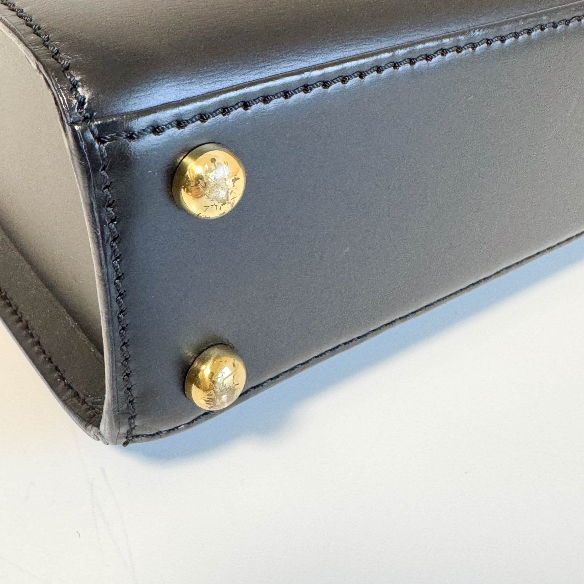 CARTIER Panthère de Cartie Black Calf Leather Top Handle / Crossbody Bag Gold Hardware, in , Sold by HIVE PRELOVED - Handle Bags, Shoulder Bags,