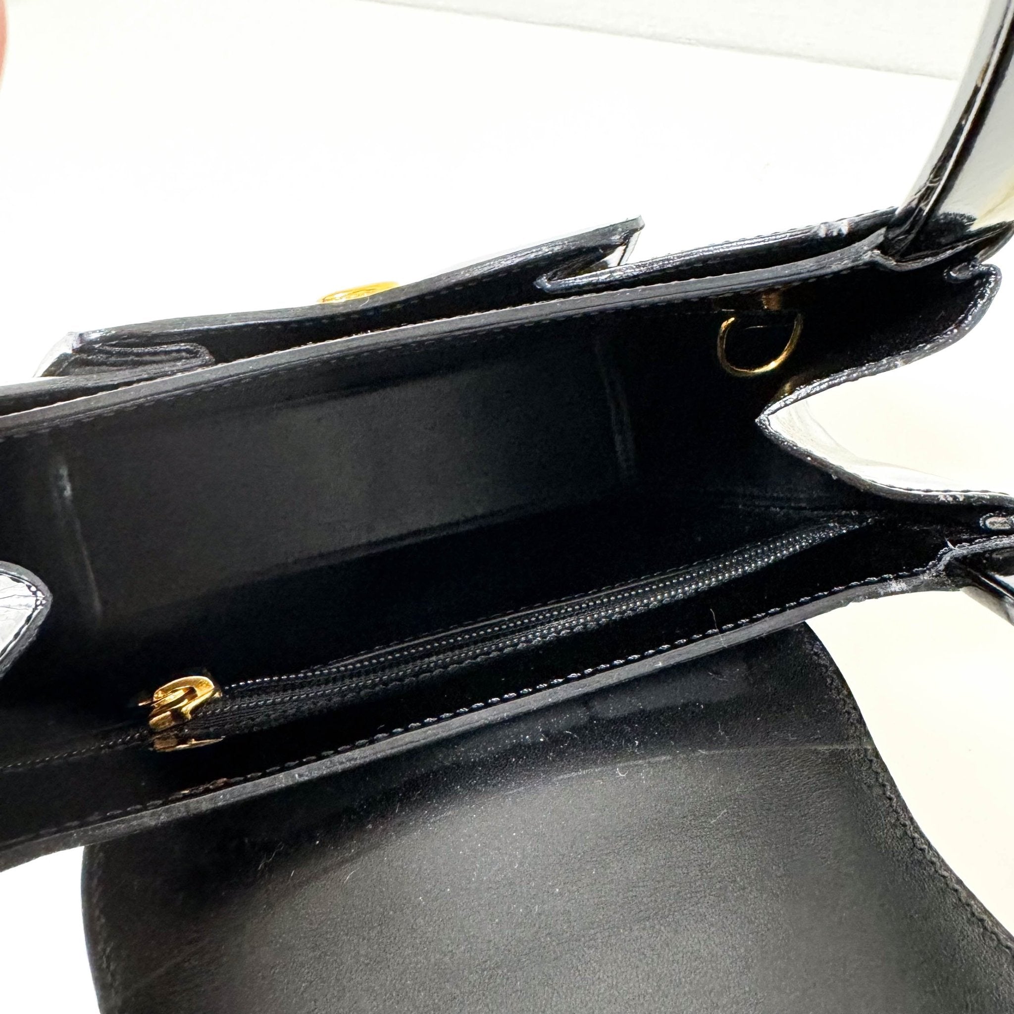 CARTIER Panthère de Cartier Black Patent Leather Top Handle Bag Gold Hardware, in , Sold by HIVE PRELOVED - Handle Bags, ,